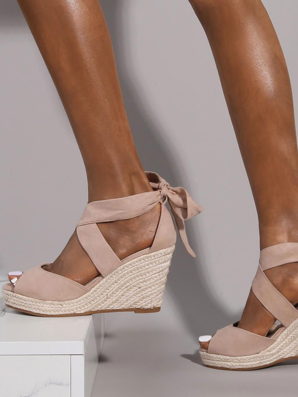 Malucca - Espadrillos med hæl og bindebånd
