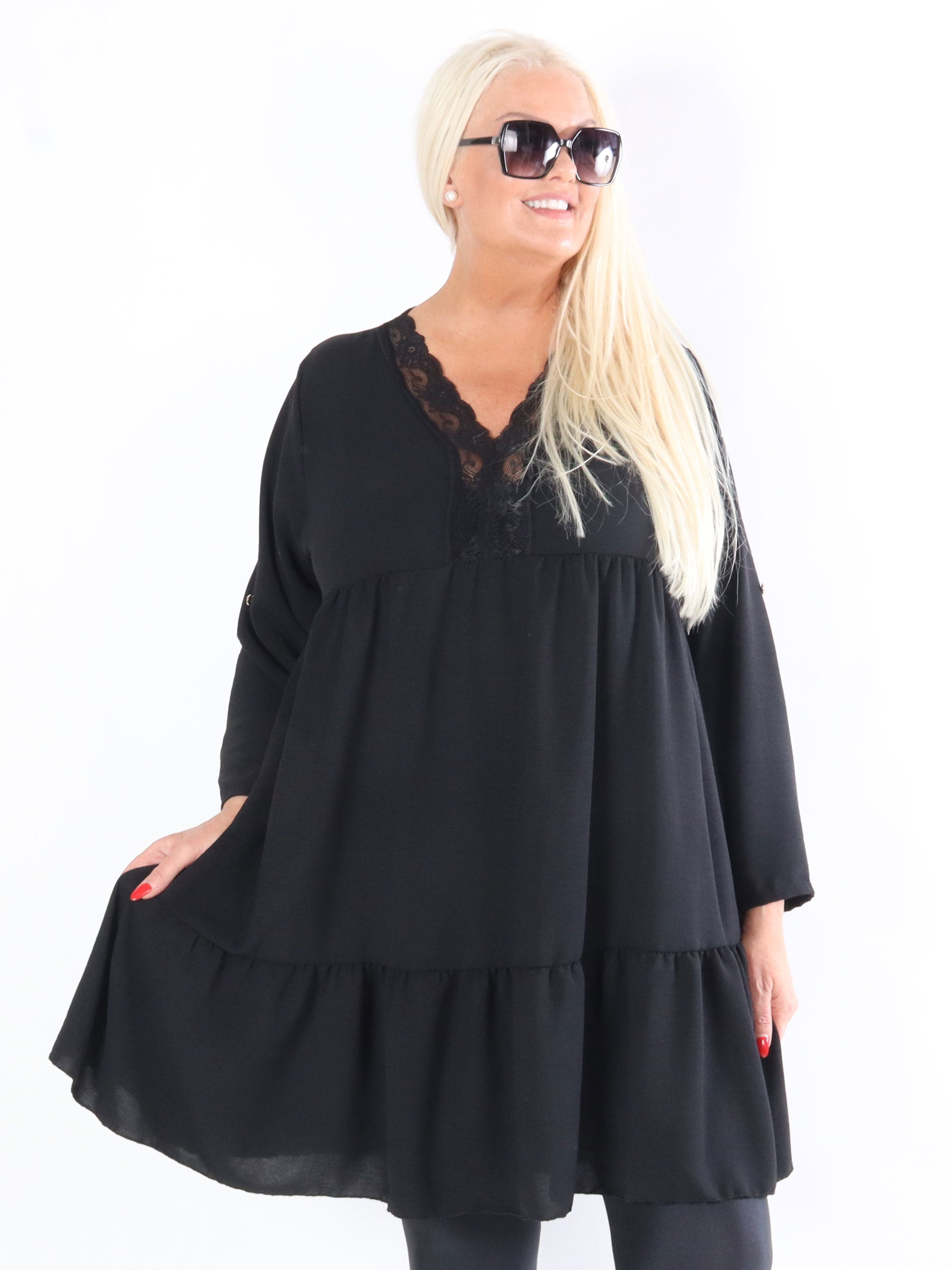 Abbelone - Tunika med blondekant i udskæringen