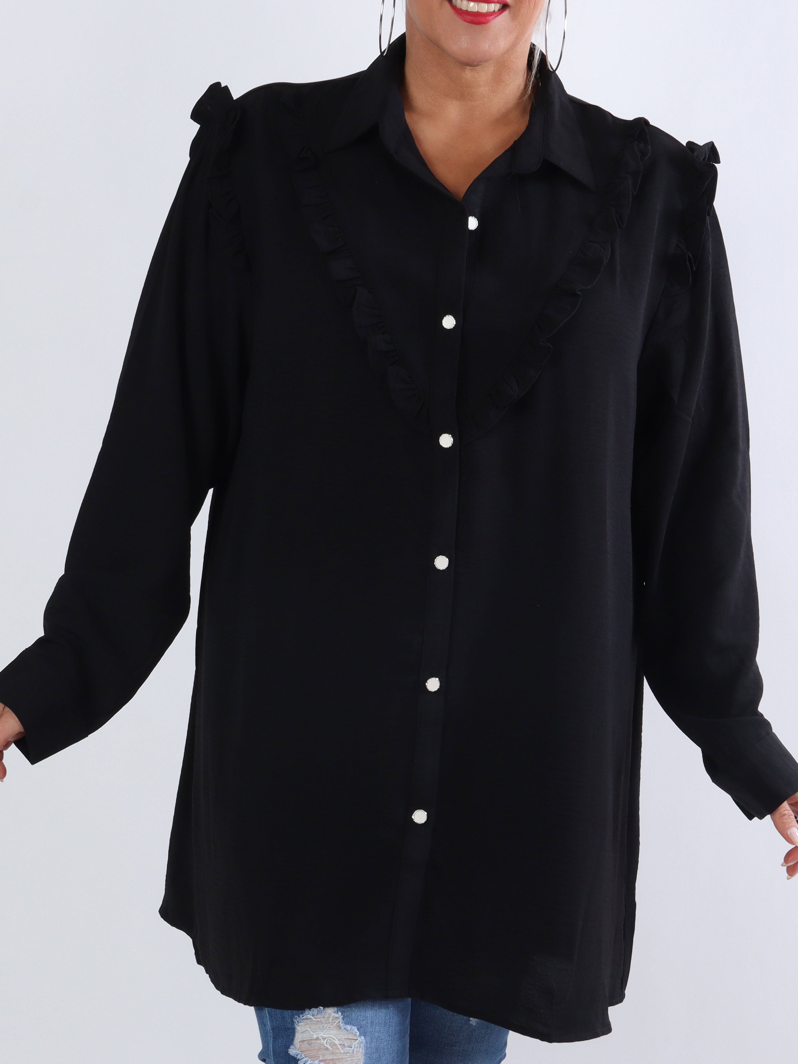 Ada - Fin plus size skjorte med flæser