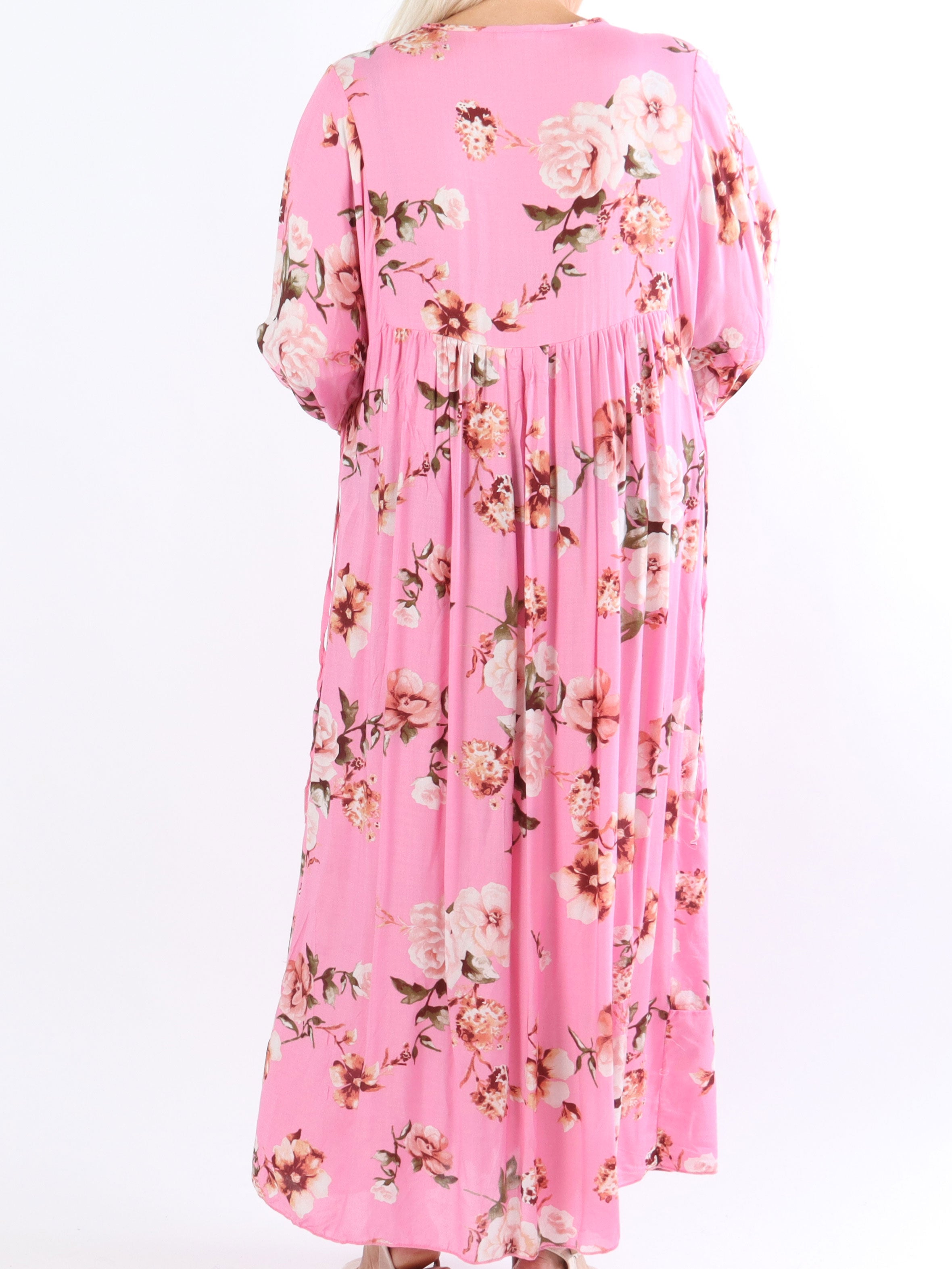 Adelaida Flower - Plus size kjole med musling og frynse detaljer