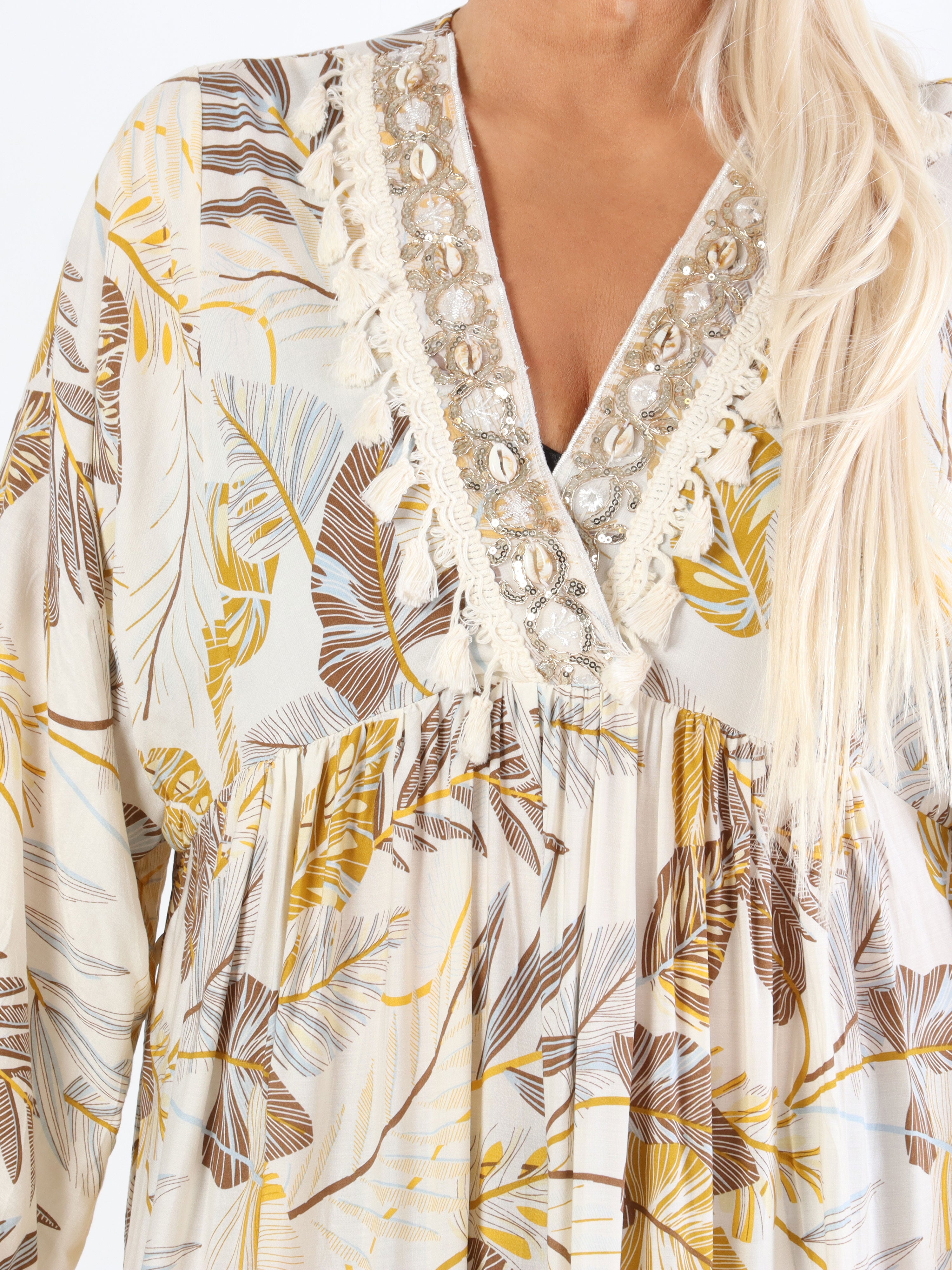 Adelaida Leaf - Plus size kjole med musling og frynse detaljer