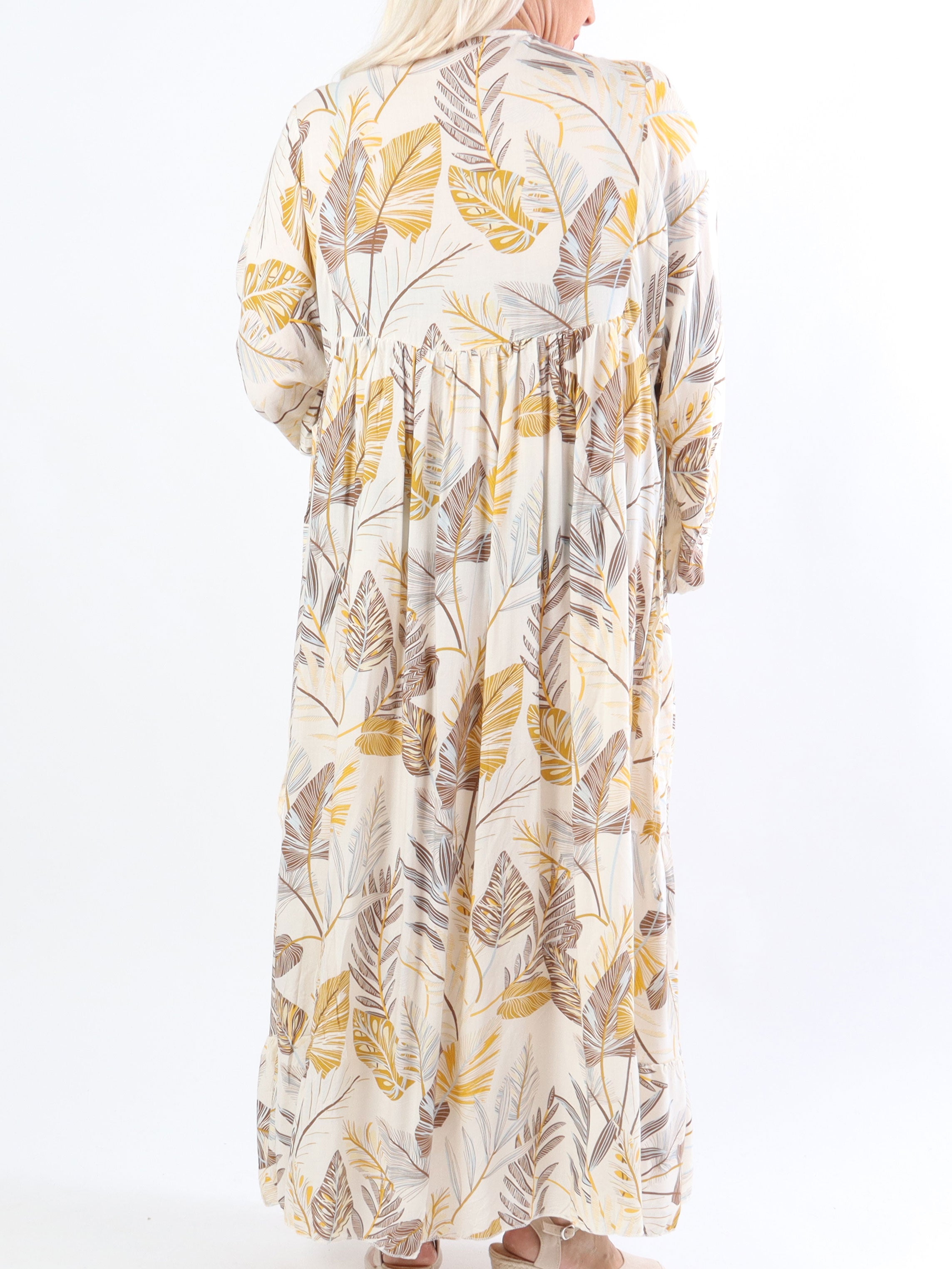 Adelaida Leaf - Plus size kjole med musling og frynse detaljer