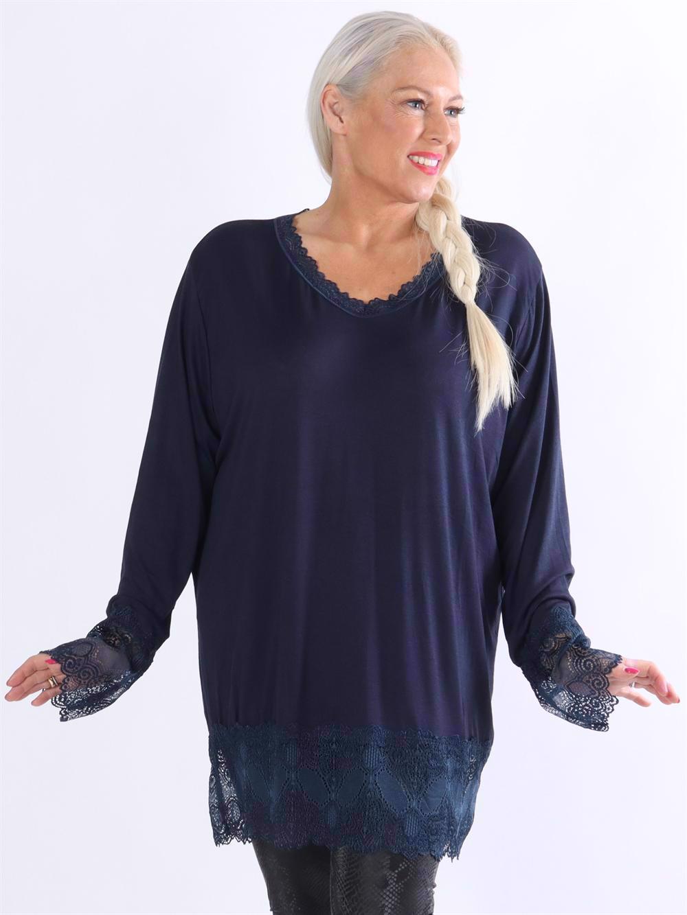 Aggi - Bluse med blonde