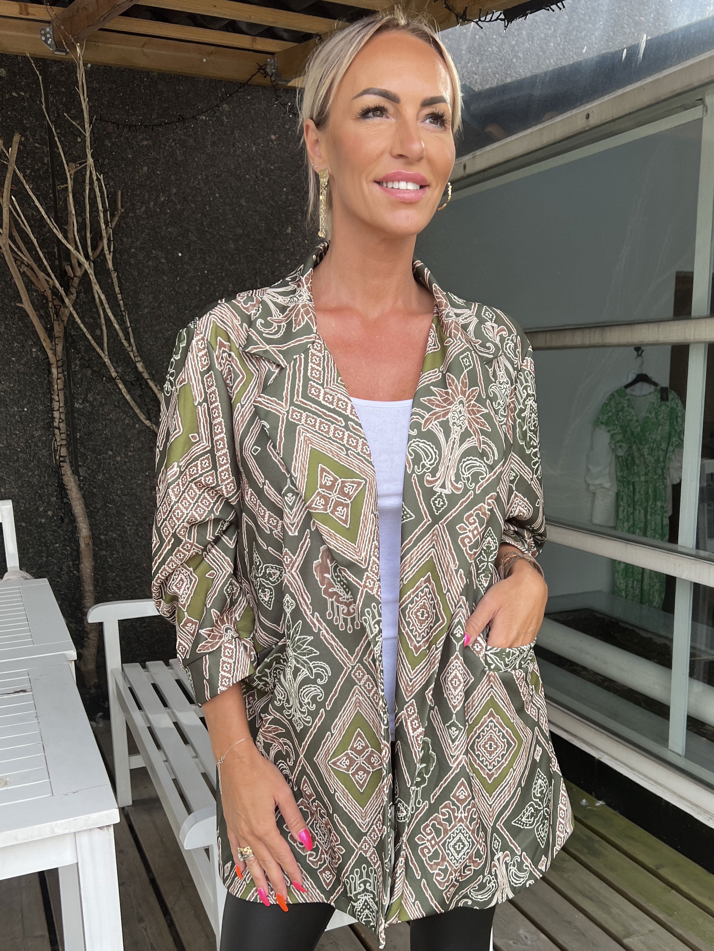 Alberte Pattern - Blazer i mønster