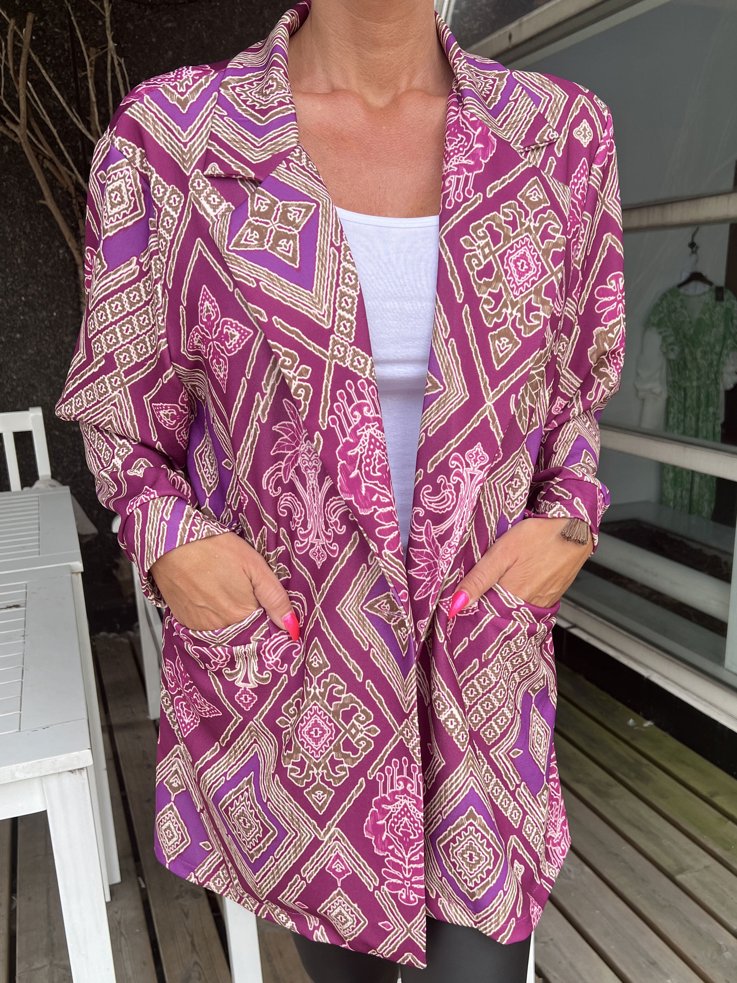 Alberte Pattern - Blazer i mønster