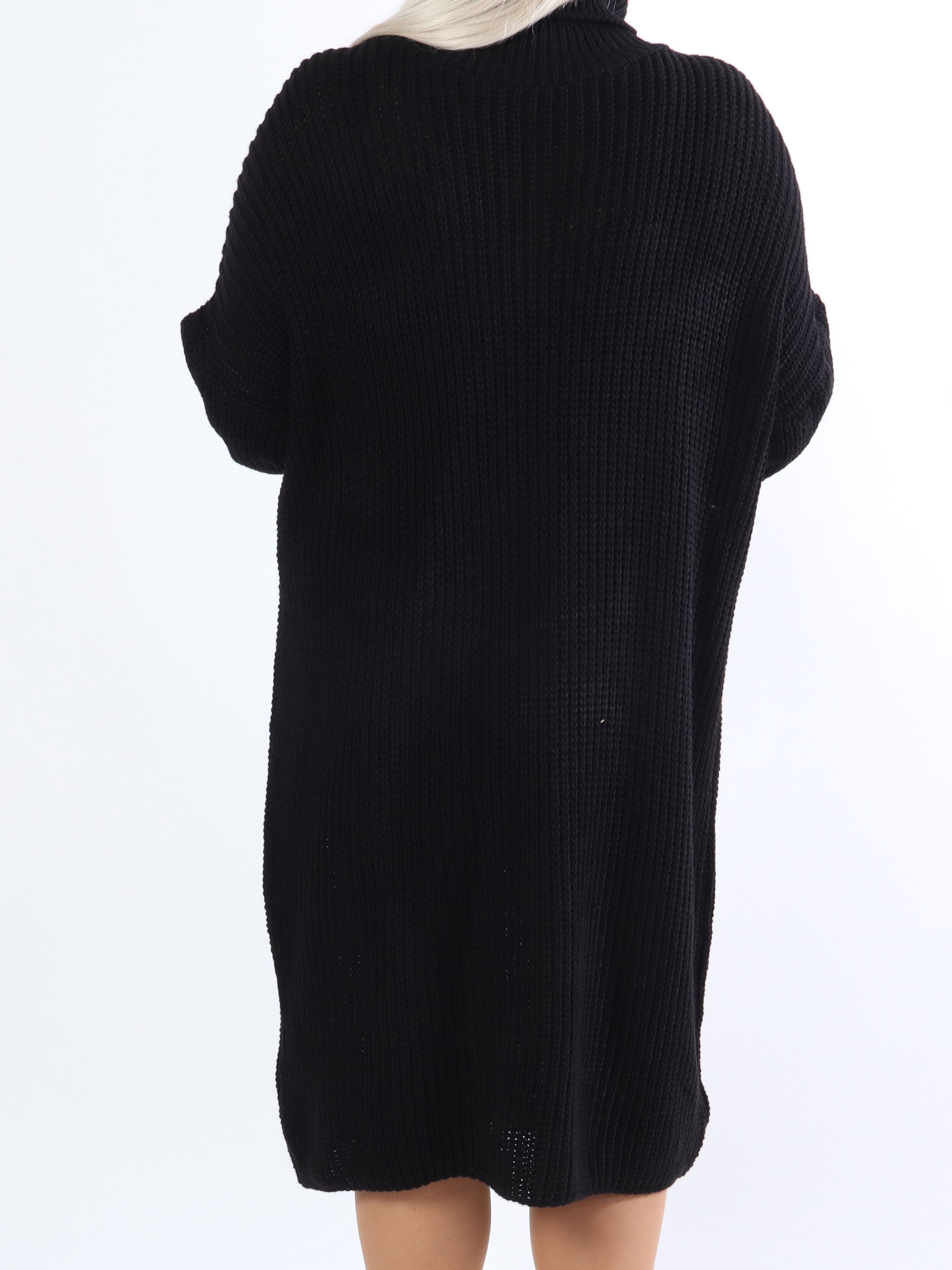 Alice - Plus size strikkjole med rullekrave