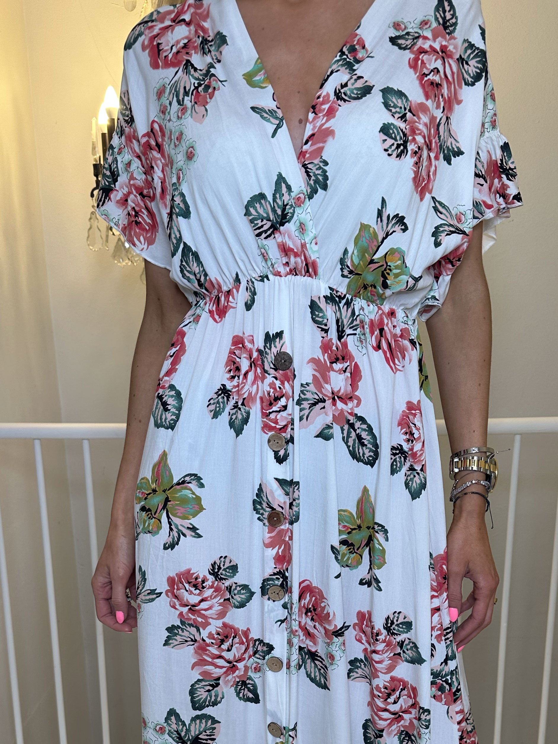 Alina Rose - Lang sommerkjole i blomsterprint med træknapper