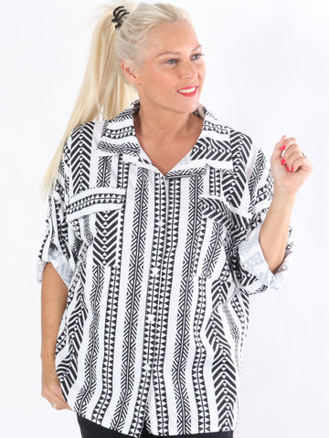 Alli - Hvid skjorte med mønster