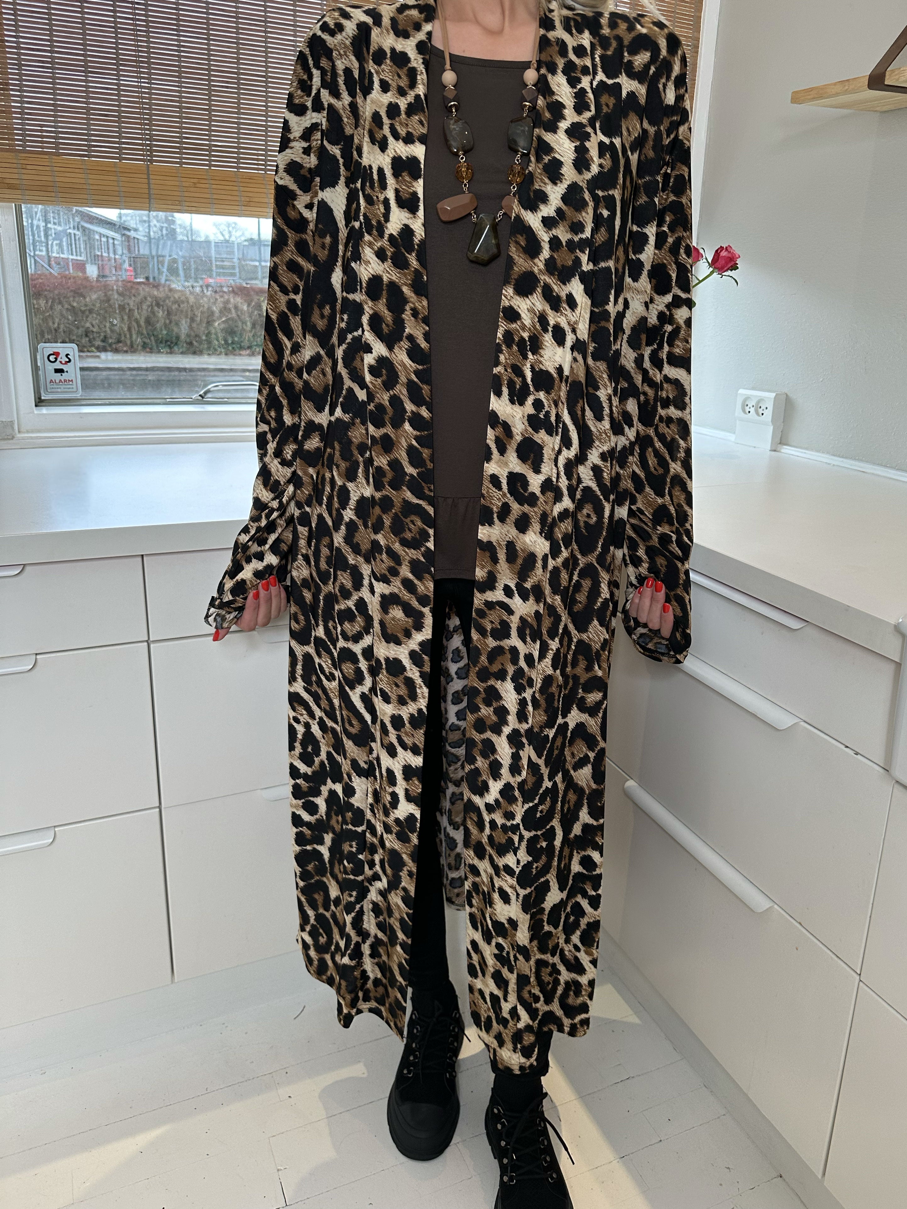 Alline long - Lang elastisk leopard cardigan