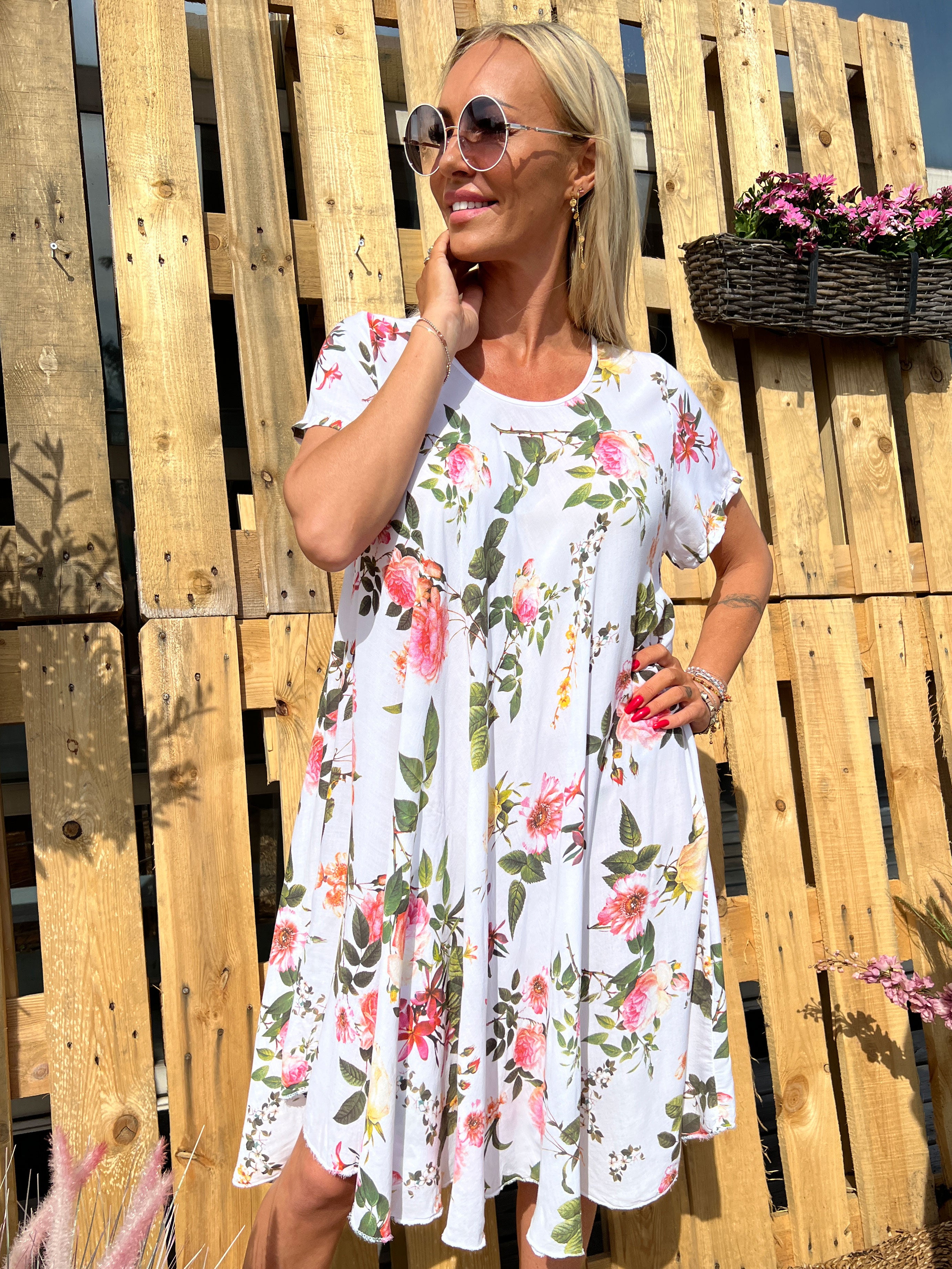 Anastasia - Kjole med blomsterprint