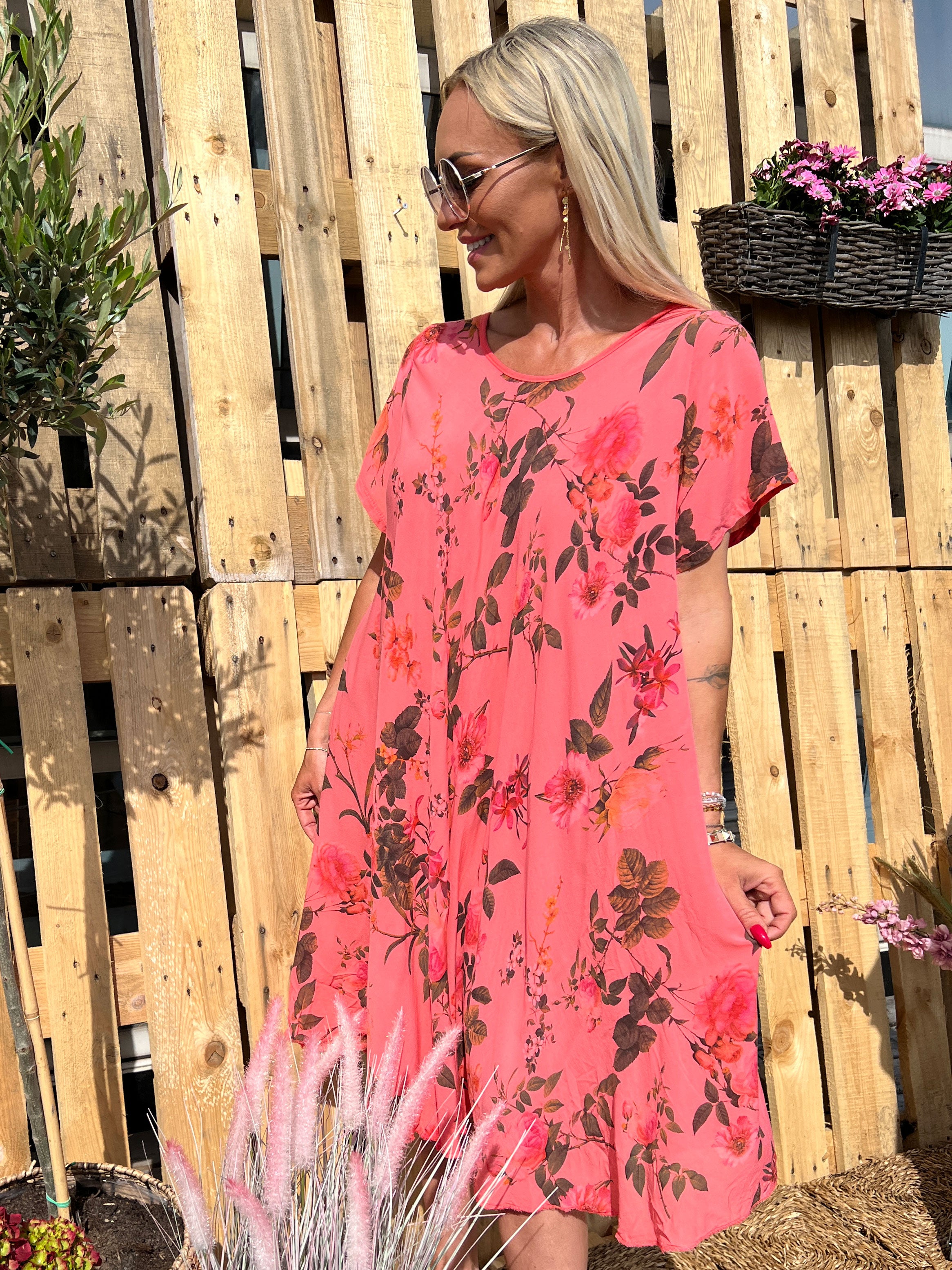 Anastasia - Kjole med blomsterprint