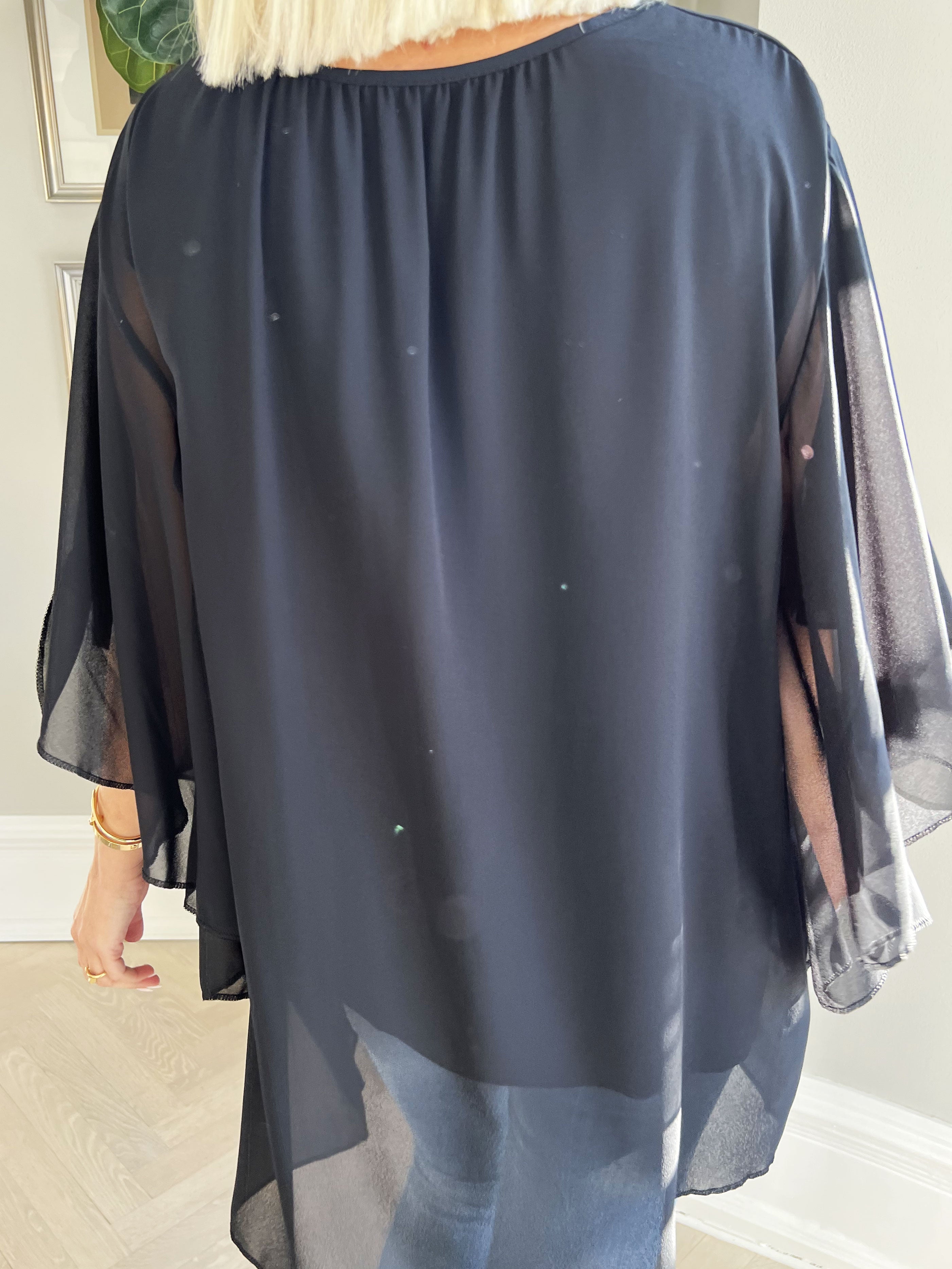 Annis - Sød tunika i løs pasform i chiffon