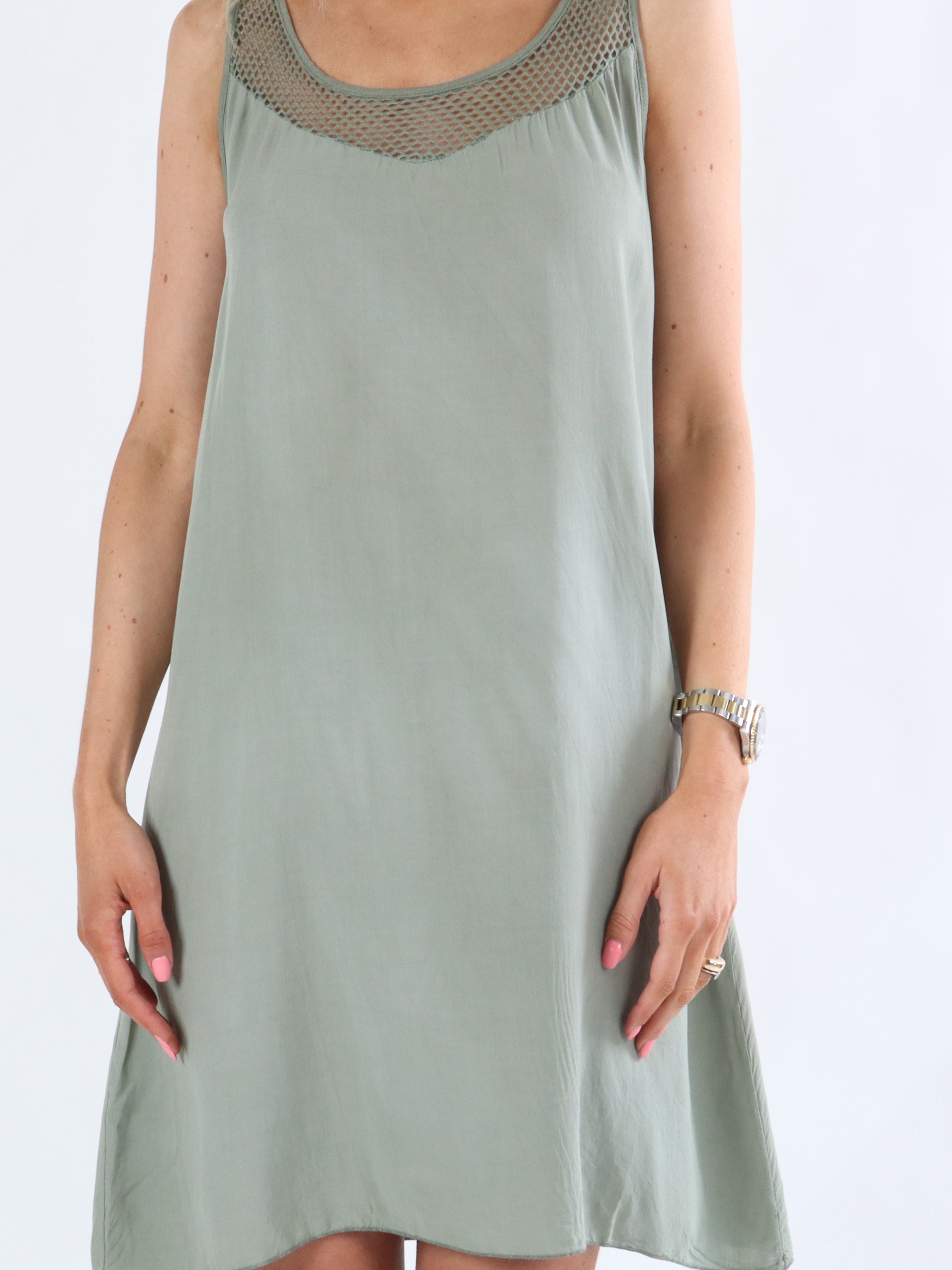 APRILIA - SOMMERKJOLE MED NET MØNSTER VED SKULDER