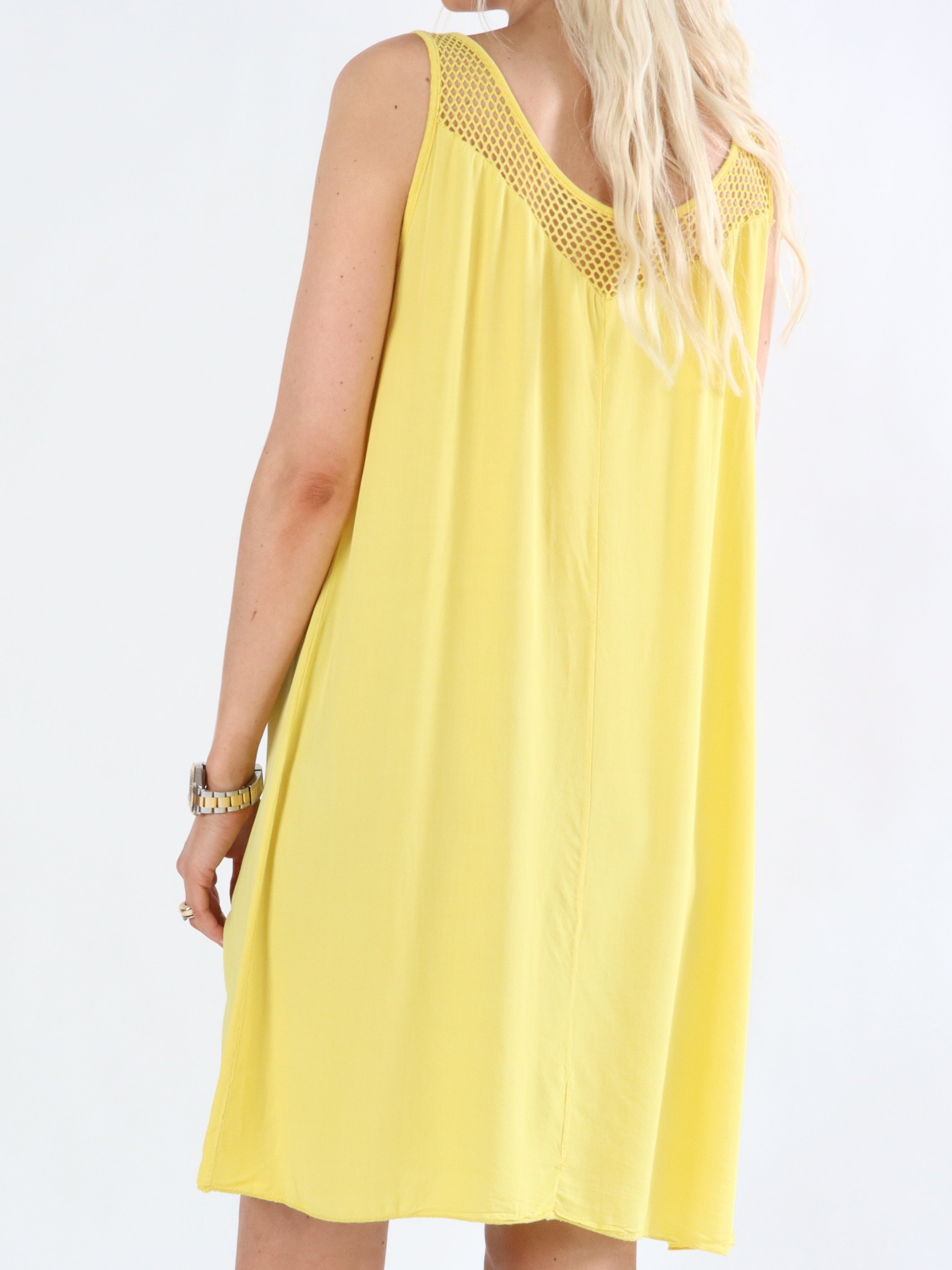 APRILIA - SOMMERKJOLE MED NET MØNSTER VED SKULDER