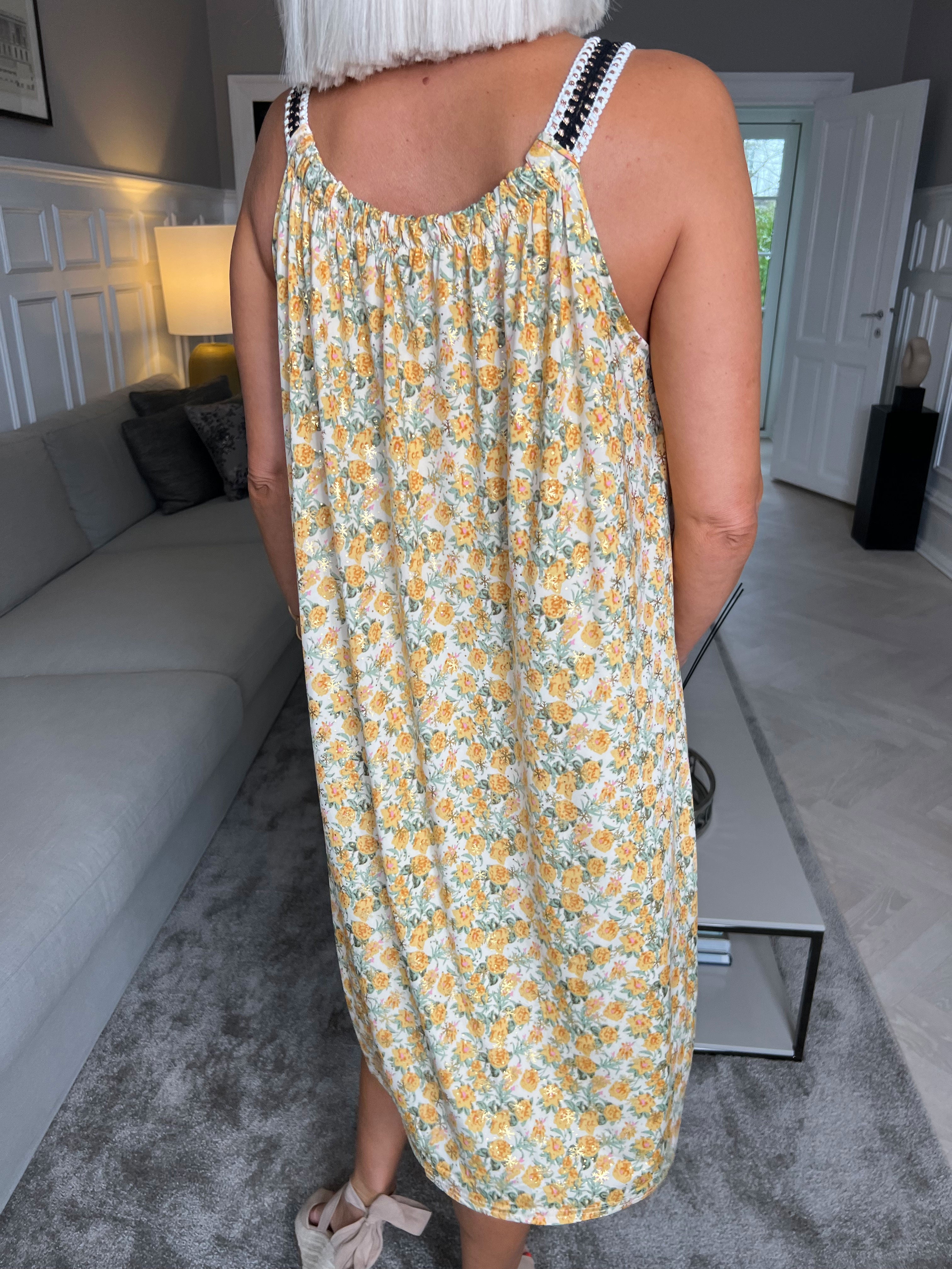 Asta Flower - Elastisk stropkjole med blomsterprint