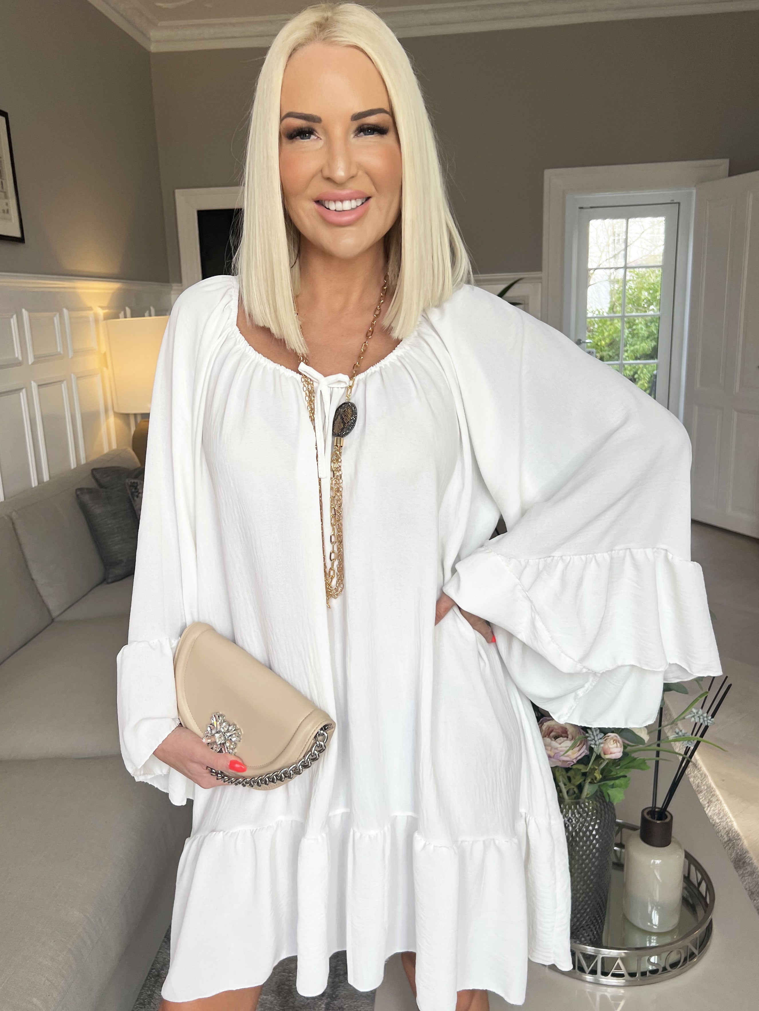 Asta - Tunikakjole med flæser og elastik i udskæringen