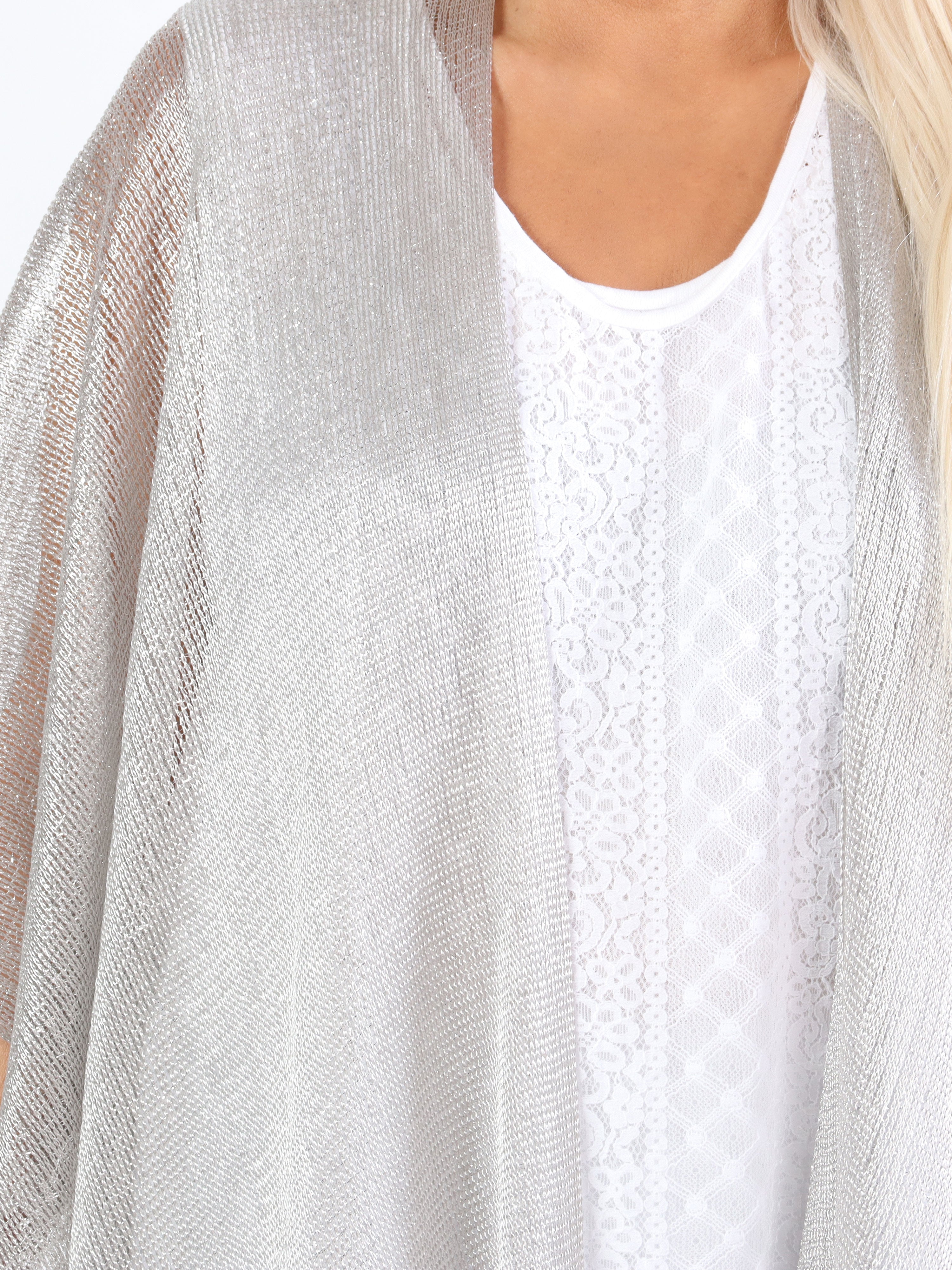 Betti - Plus size sjal med glimmertråde og frynser