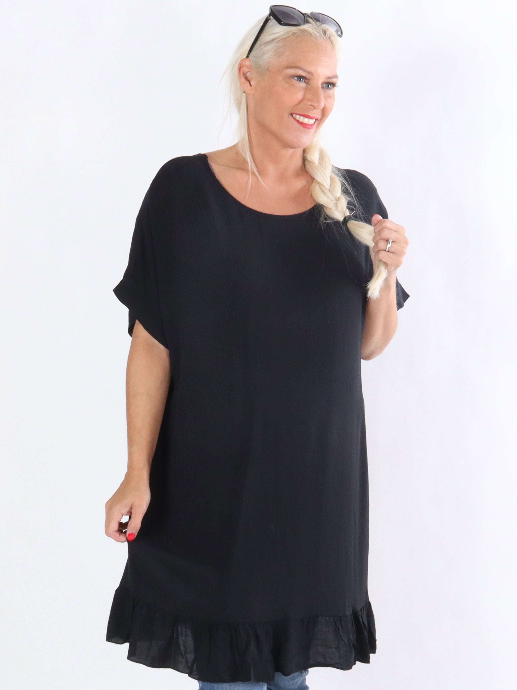 Birtha - Tunika kjole med lille flæsekant i bunden