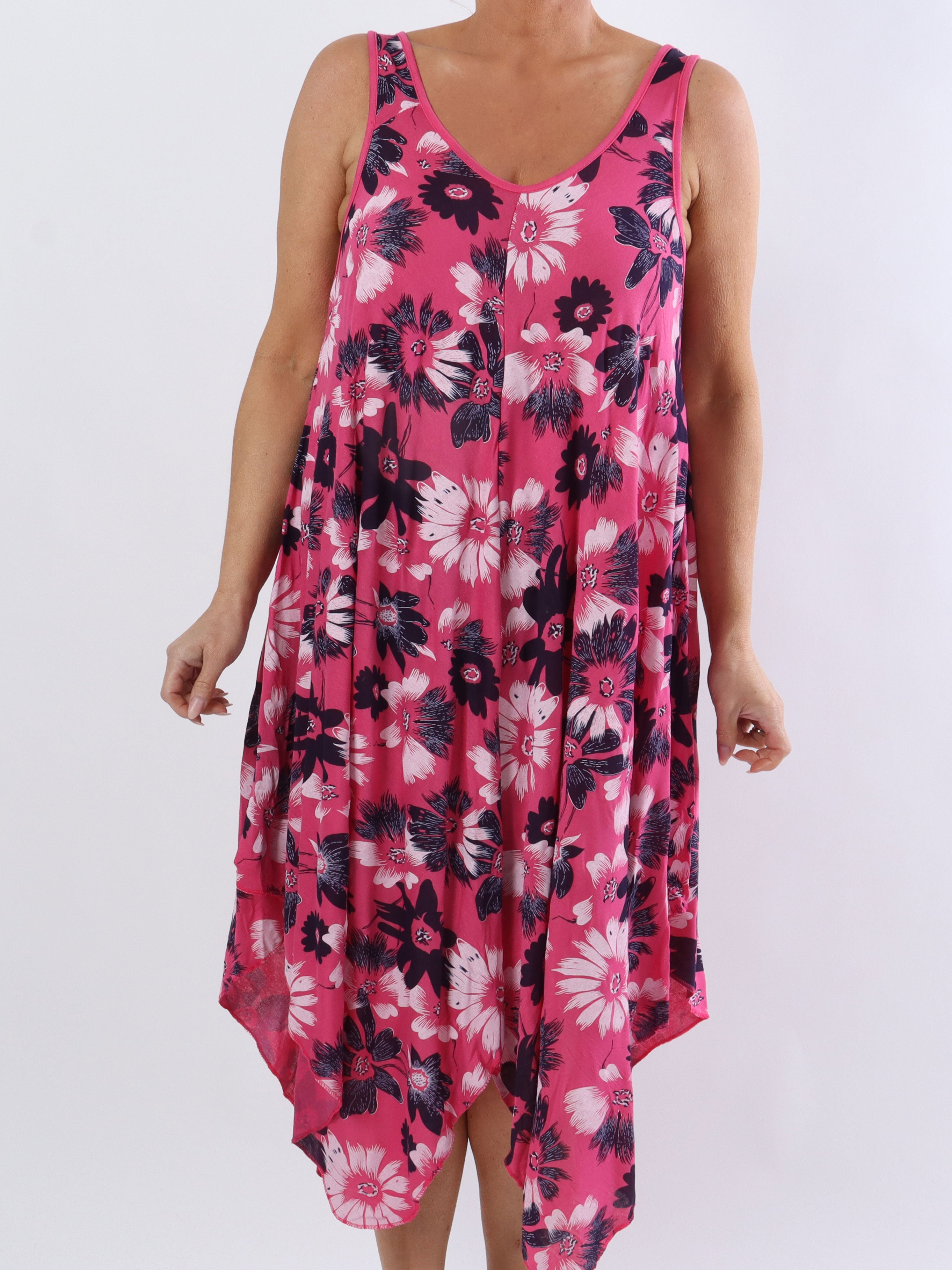 Blair - Luftig plus size kjole i viskose med blomsterprint