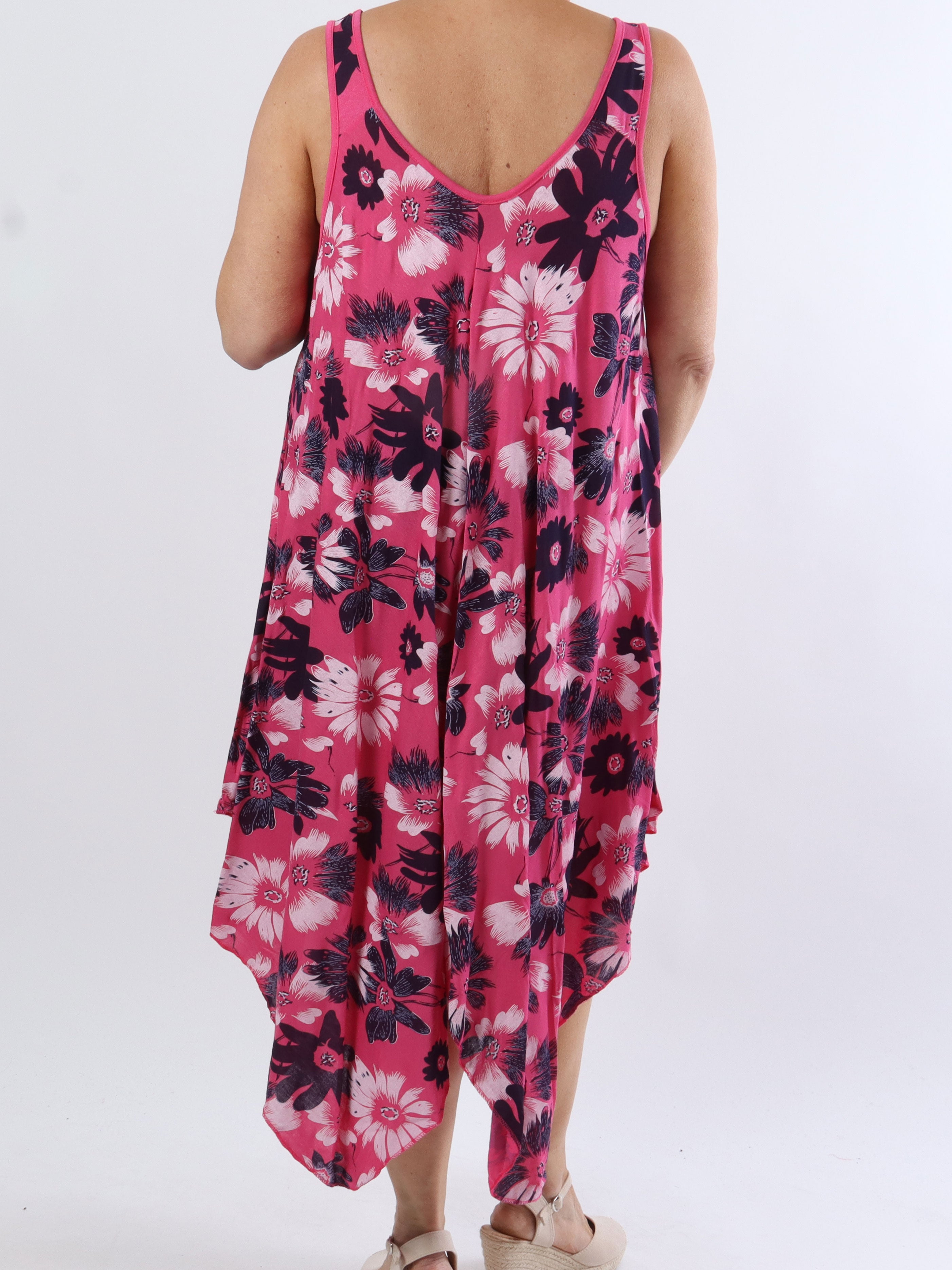 Blair - Luftig plus size kjole i viskose med blomsterprint