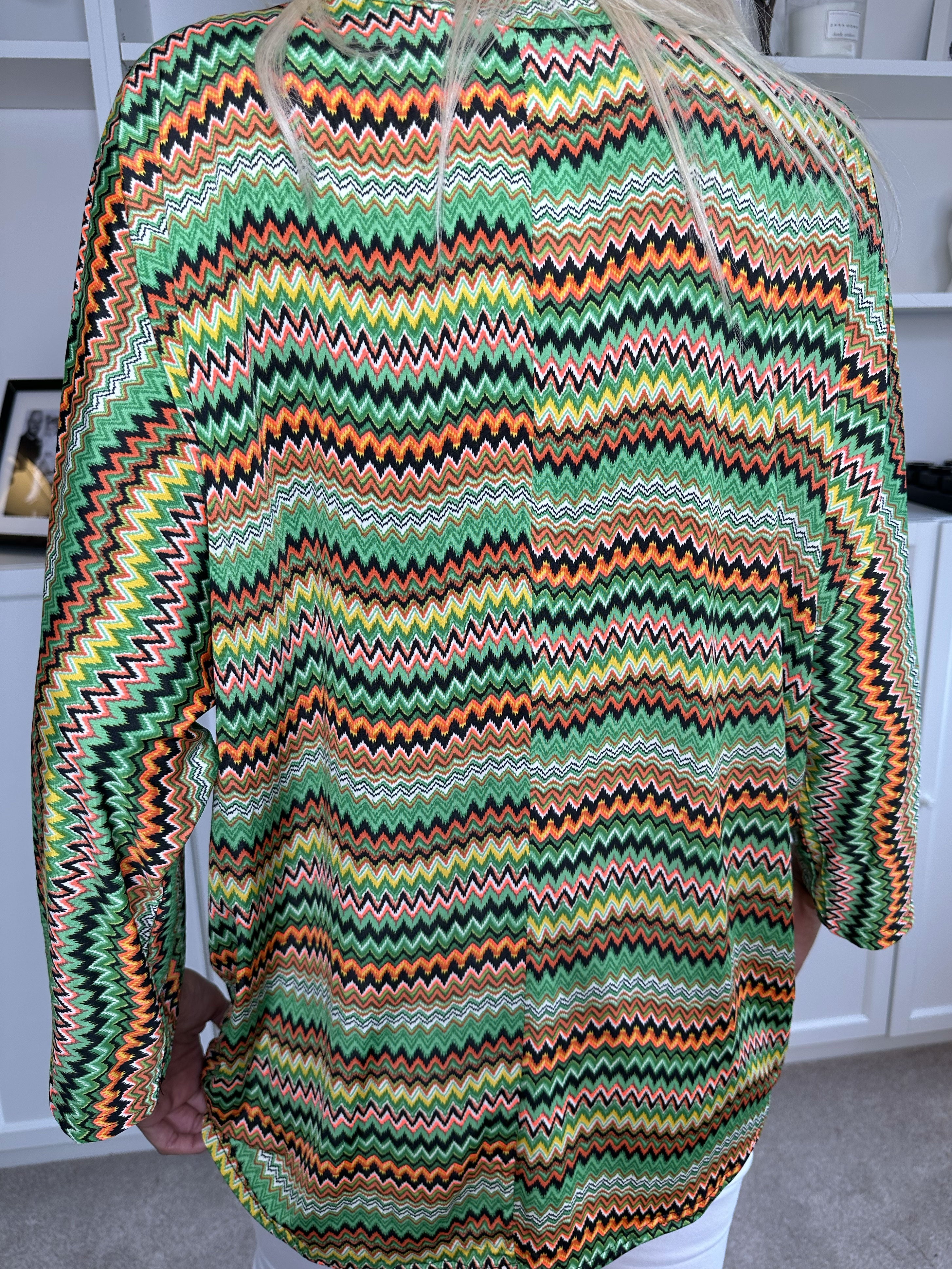 Celia Zigzag - Sød tunika i elastisk stof med lynlås