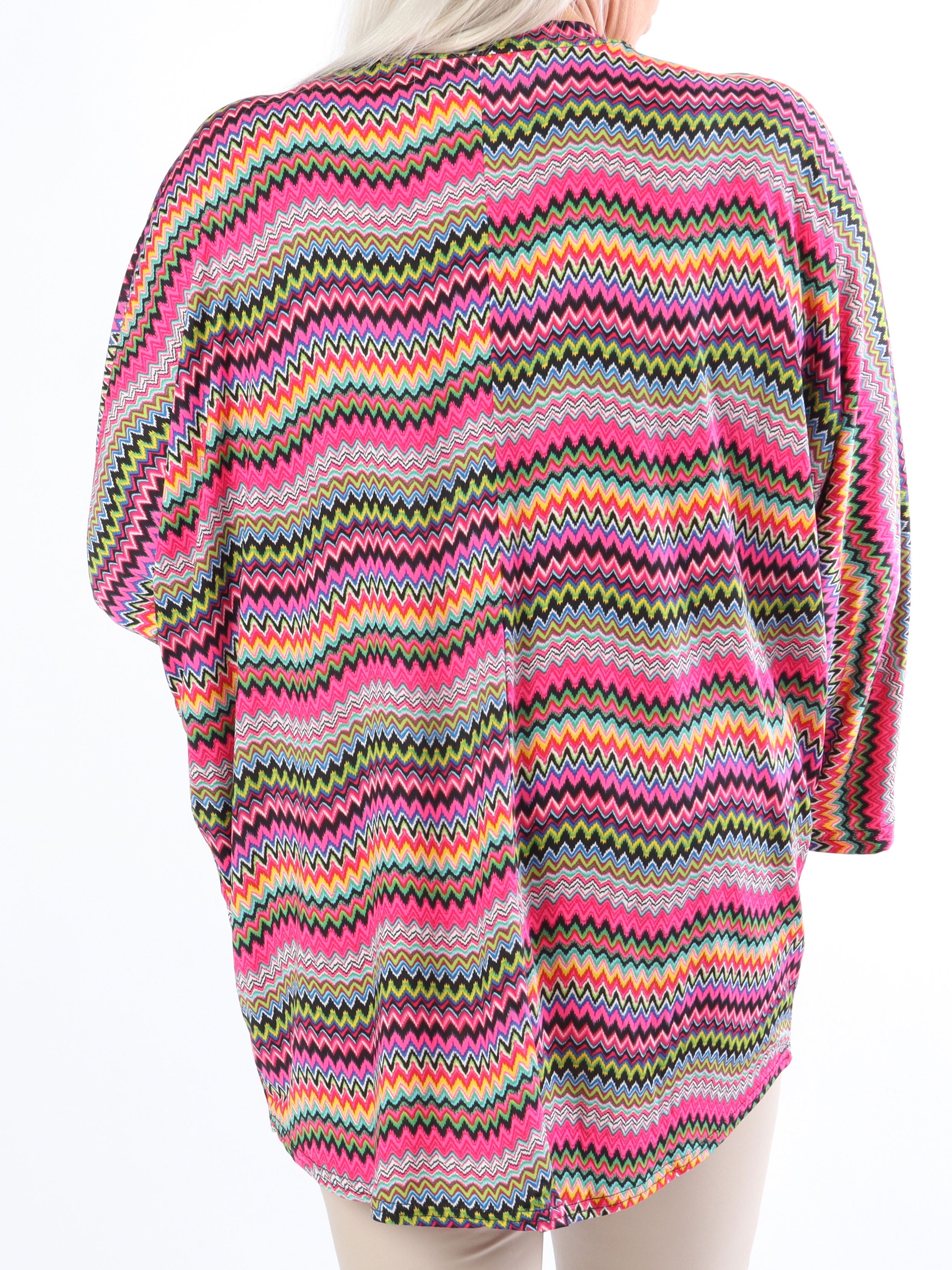 Celia Zigzag - Sød plus size tunika i elastisk stof med lynlås