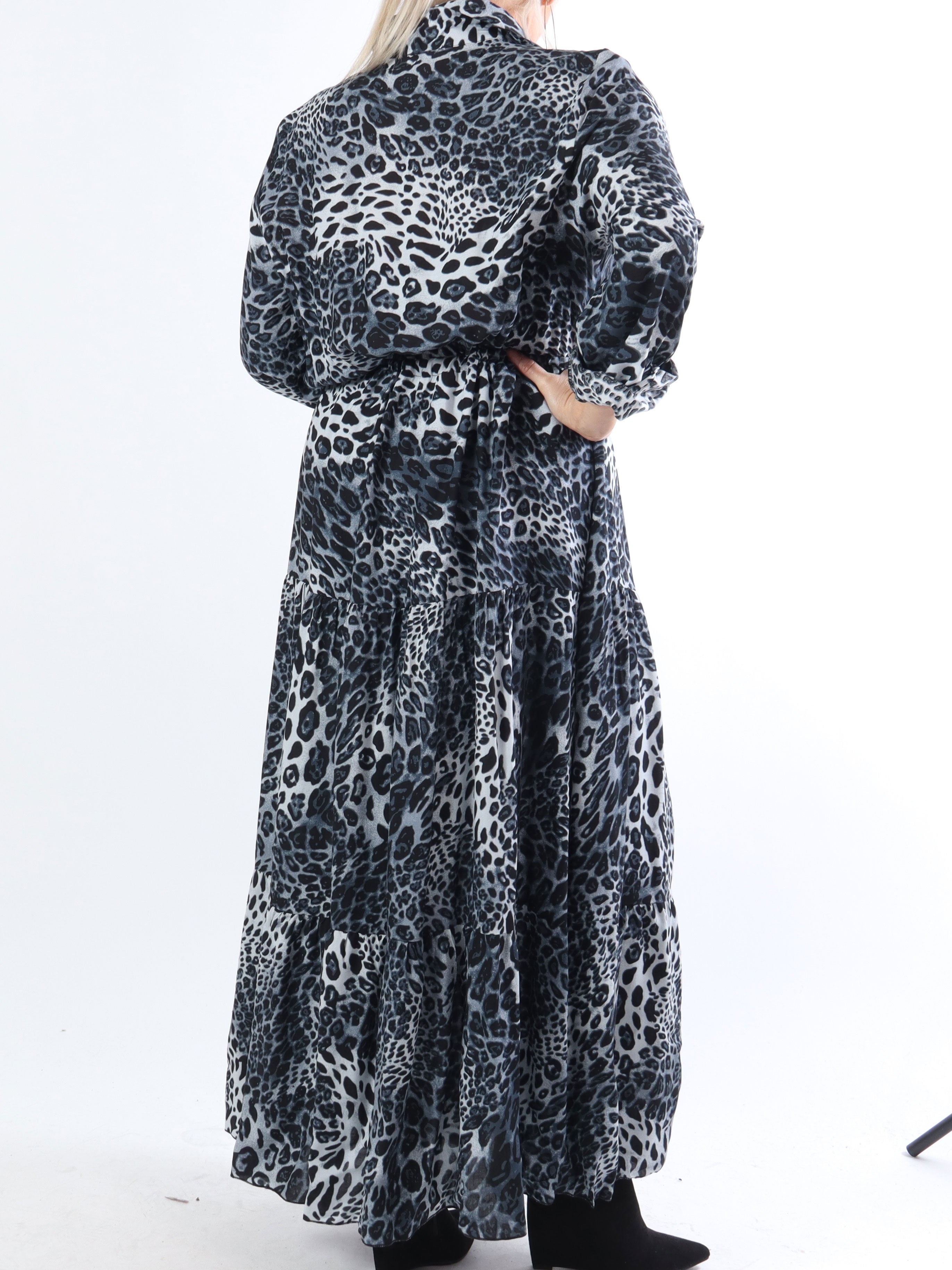 Chiara - Lang smuk plus size kjole i leopardprint