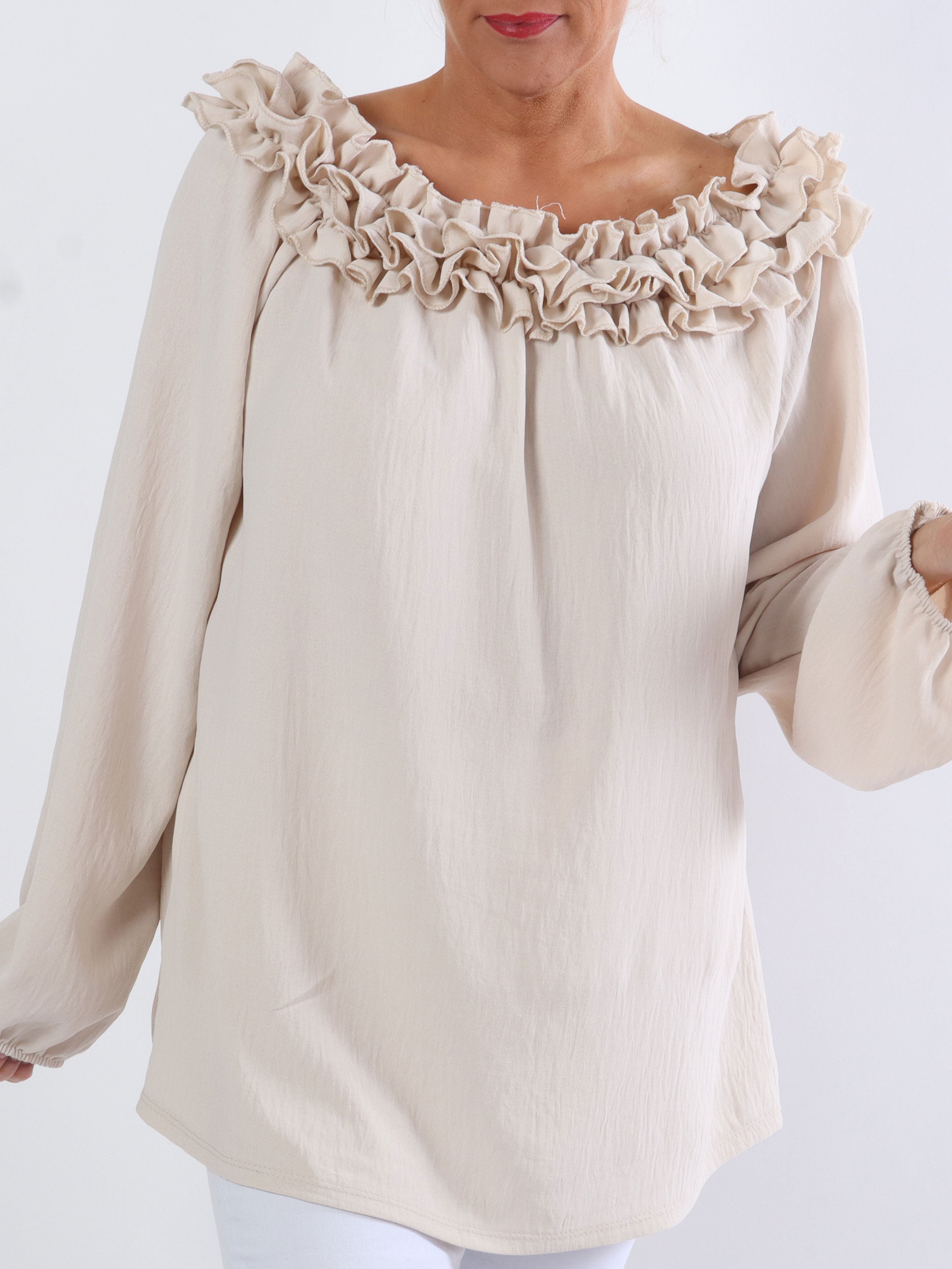 Chili - Fineste plus size tunika bluse med flæser i udskæringen (bestseller)