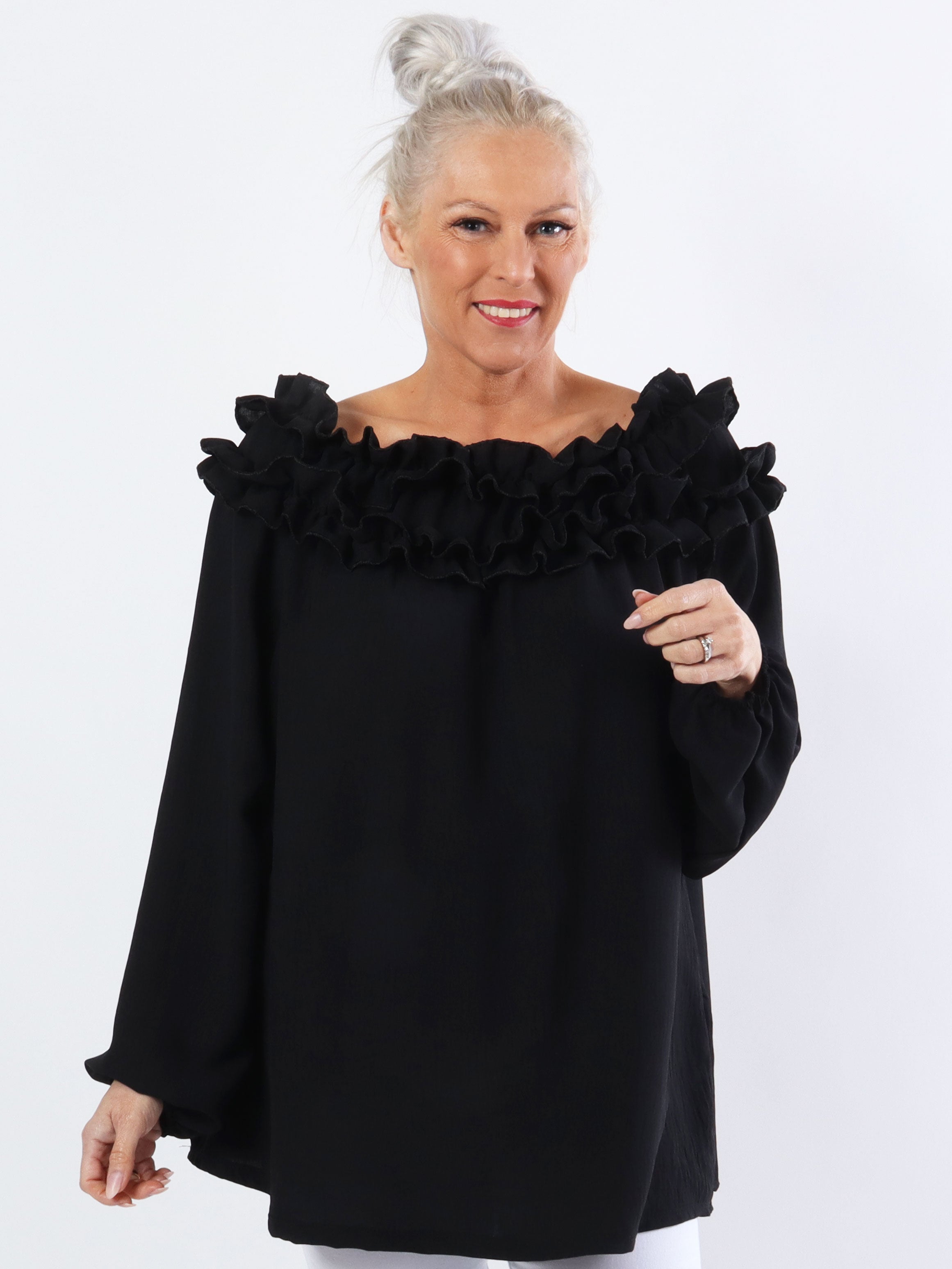 Chili - Fineste plus size tunika bluse med flæser i udskæringen (bestseller)