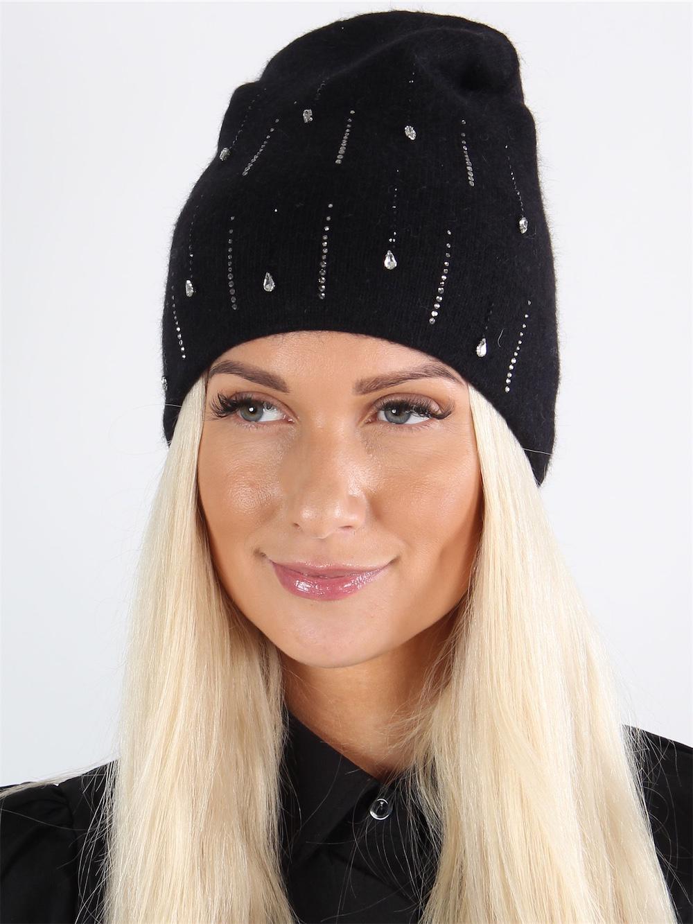 Cilly - Simpel sort hue i strik med similisten