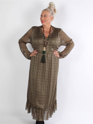 Cuenca - Lang armygrøn kjole med mønster og flæsekant