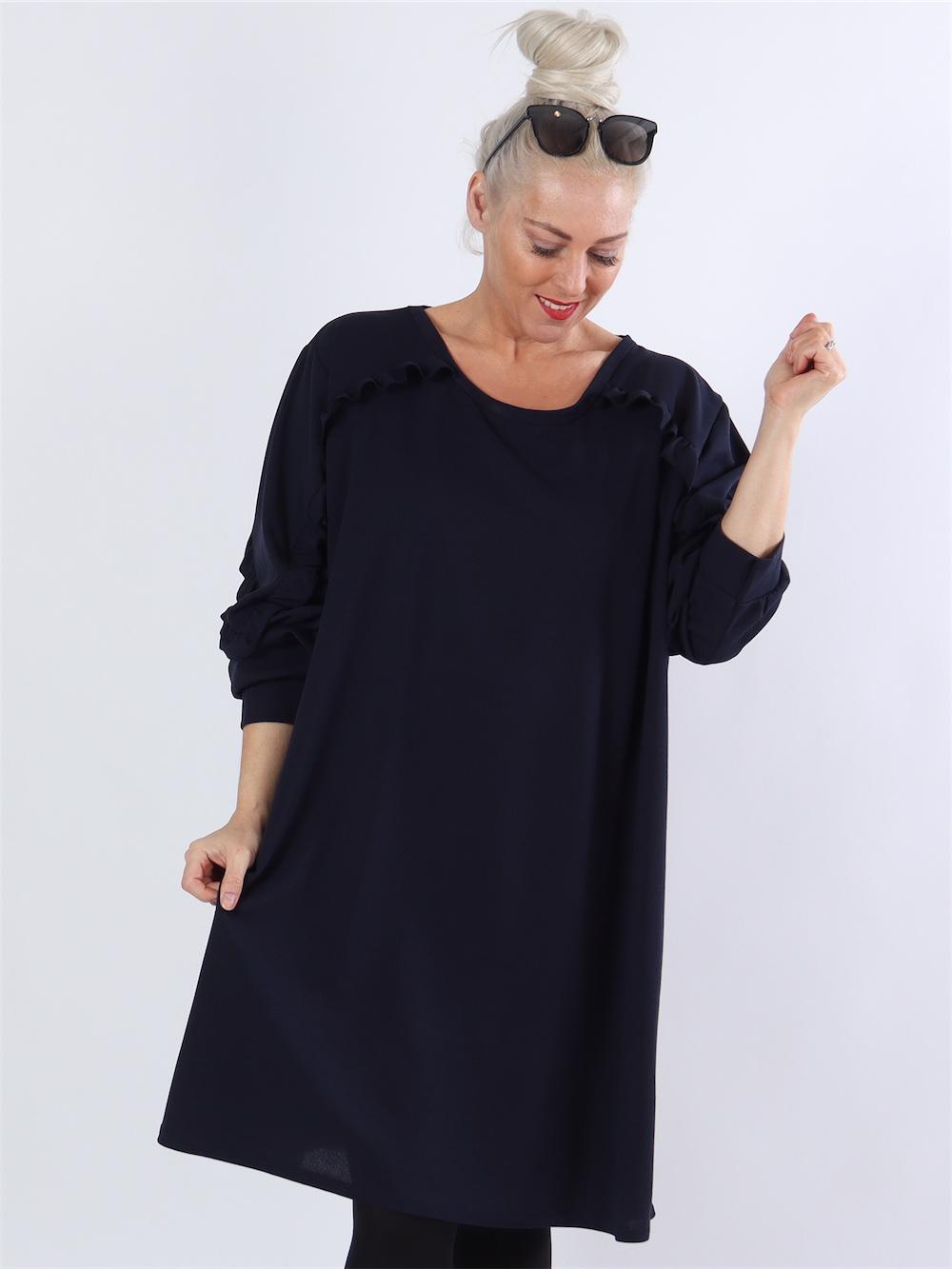 Disa - Armygrøn langærmet kjole med flæsekanter