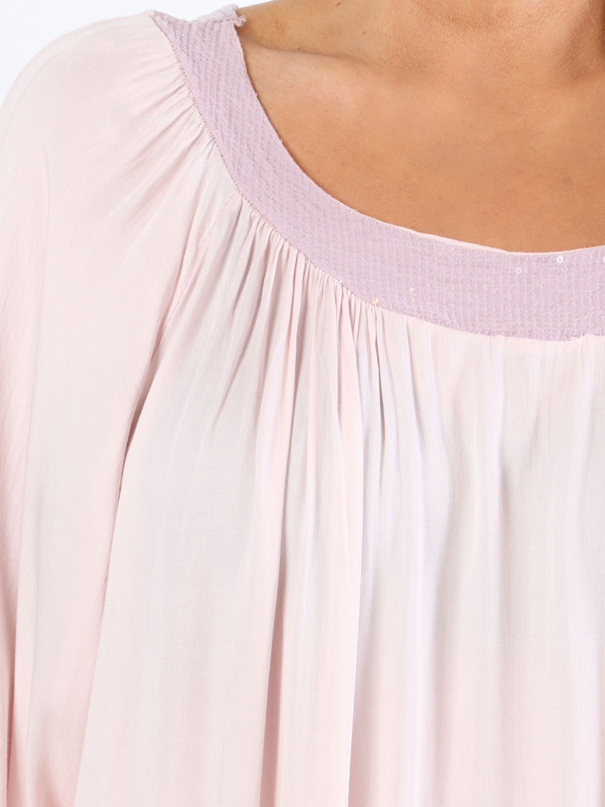 Dolores - Plus size tunikakjole med pailletter og broderinger