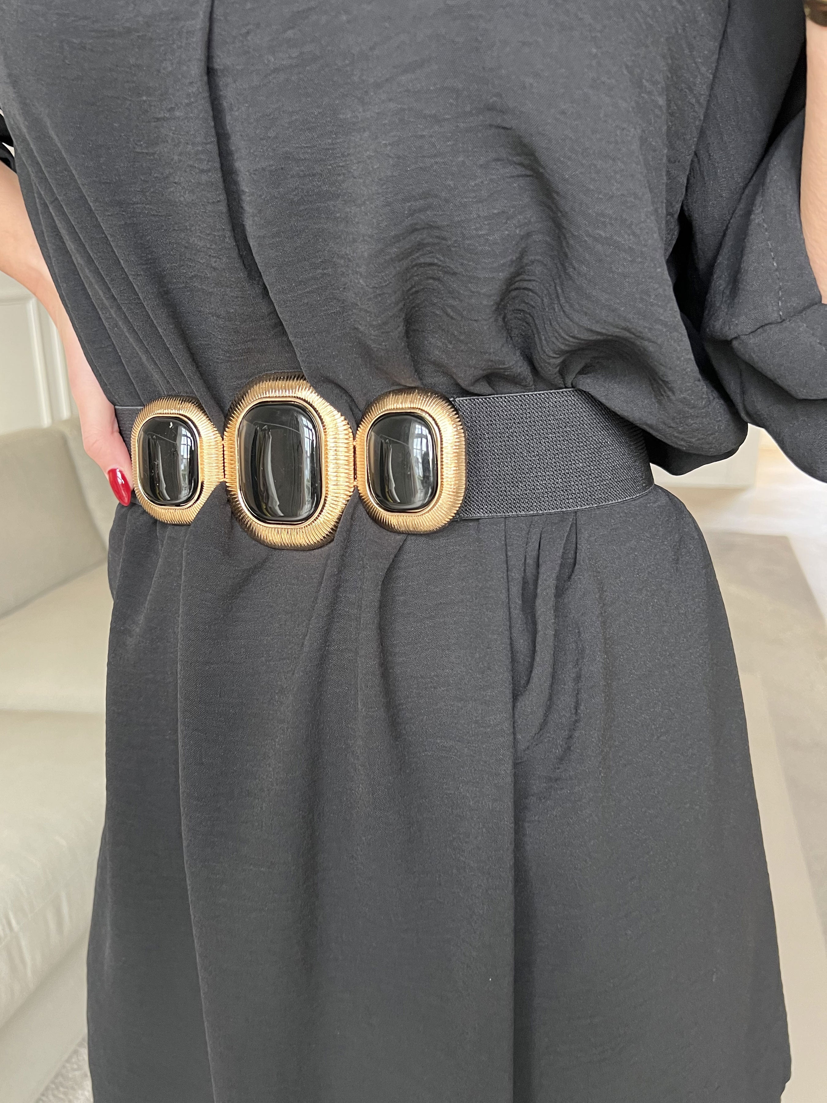 Domenica - Taljebælte med guld spænder