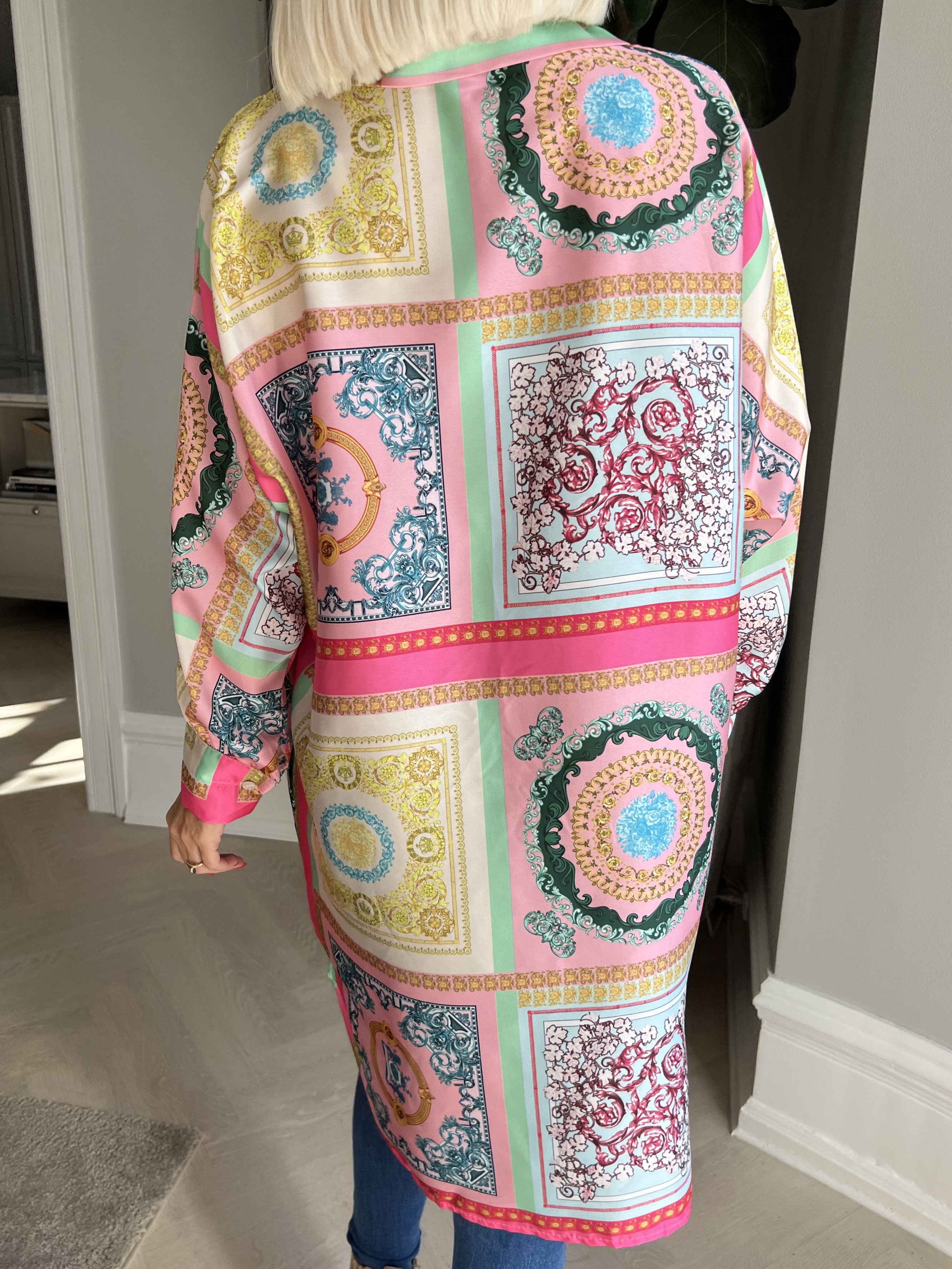 Donna - Farverig mønstret skjorte i silkelook