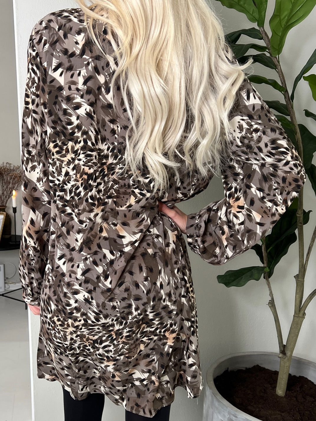 Dove - Let tunikakjole med mønster