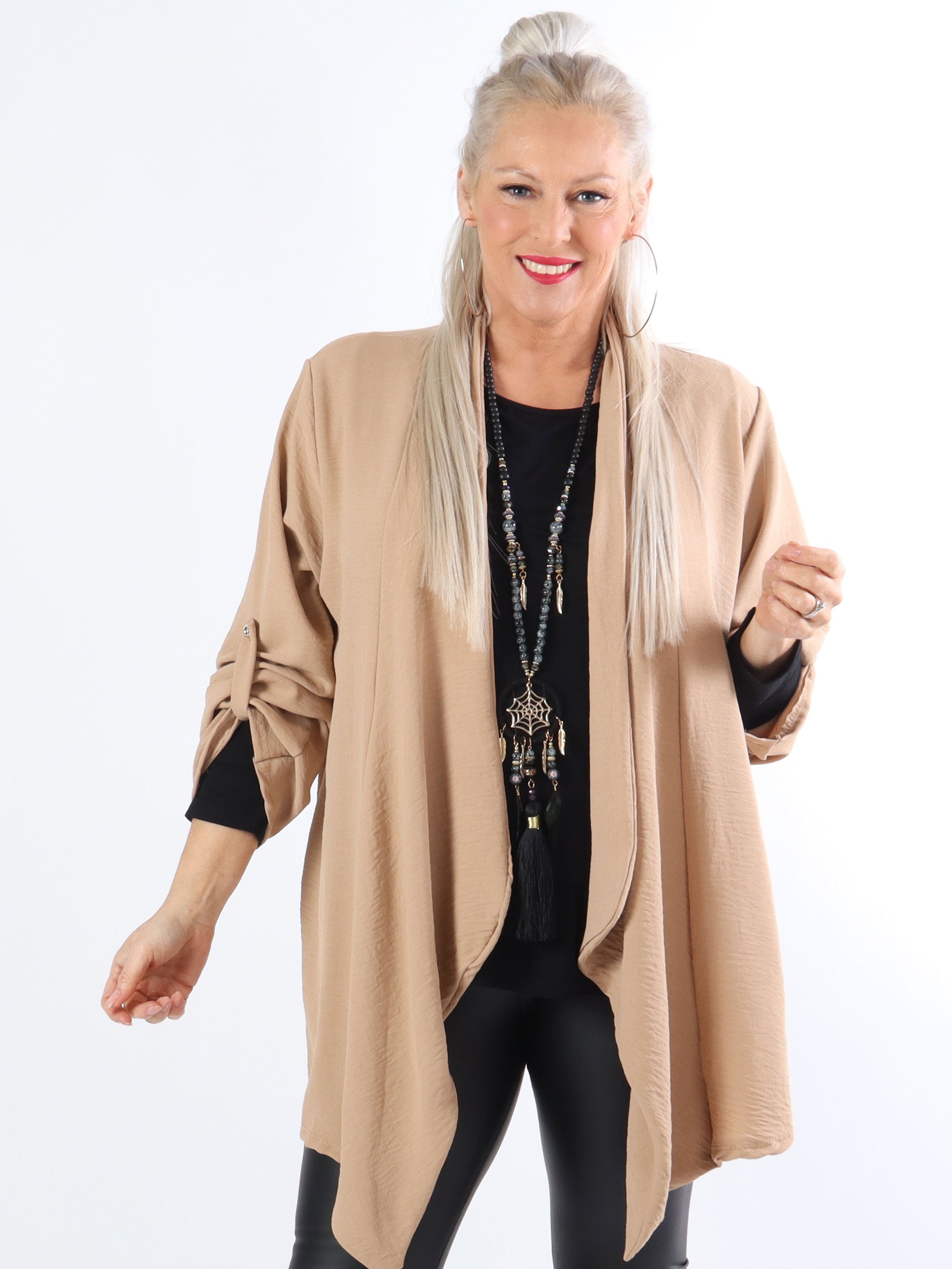 Dream - Enkel plus size cardigan i let og fint stof