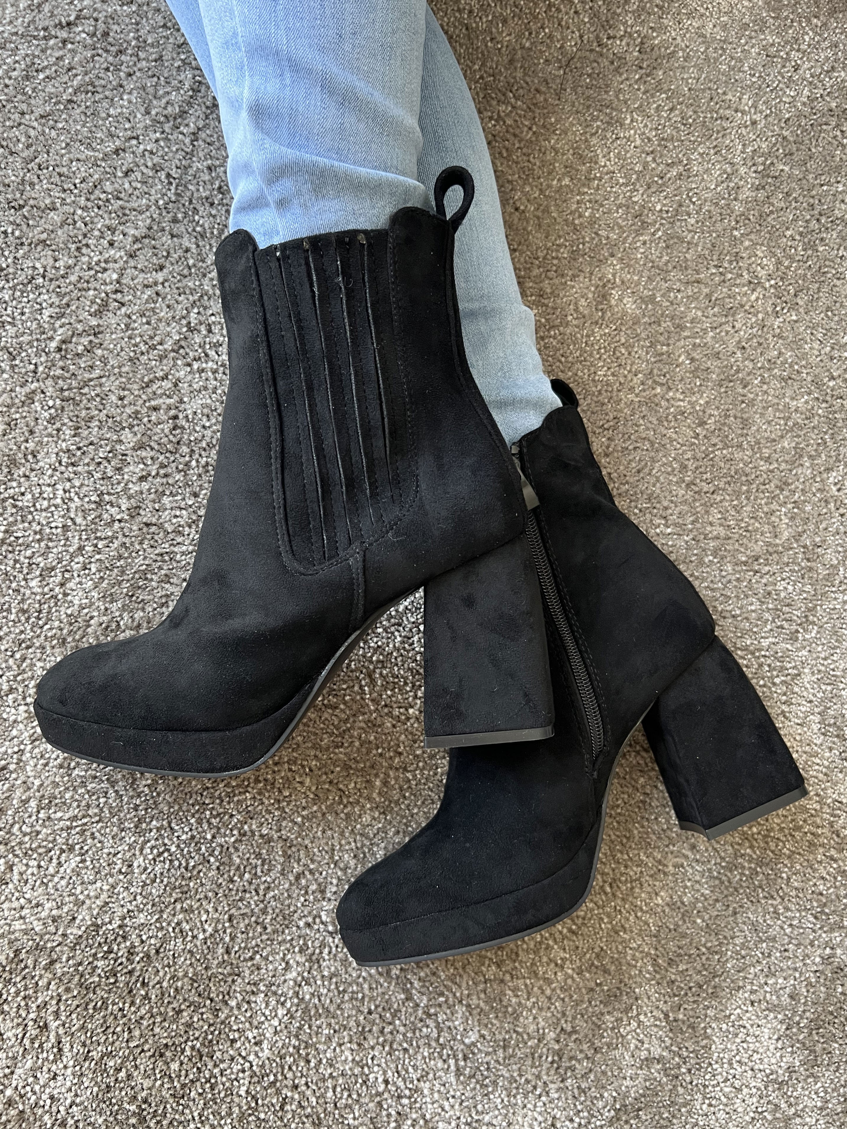 Edyta - Højhælet støvle i ruskindslook