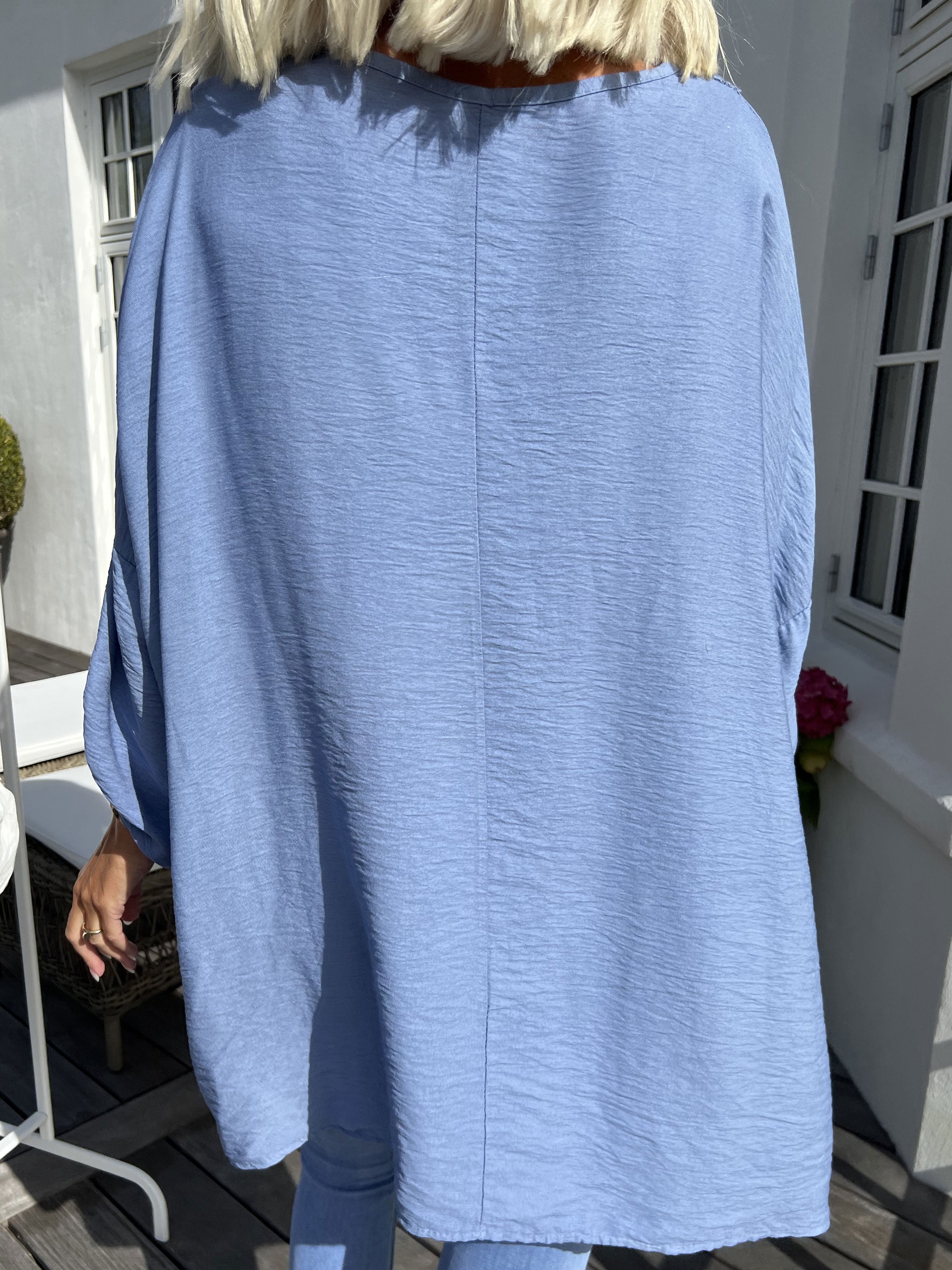 Elina - Tunika med pailletter og broderinger