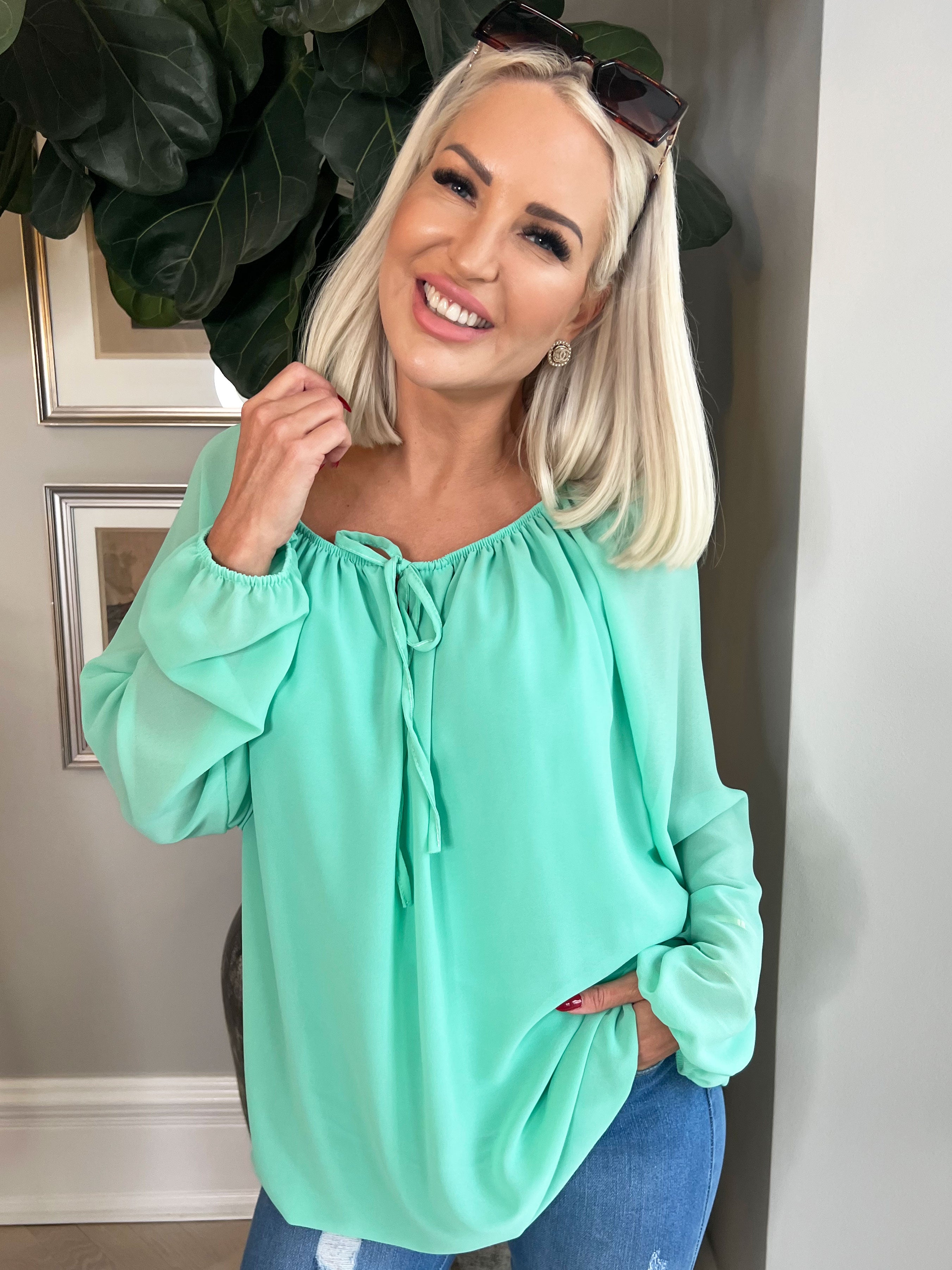 Ellen - Enkel tunika med elastik udskæring