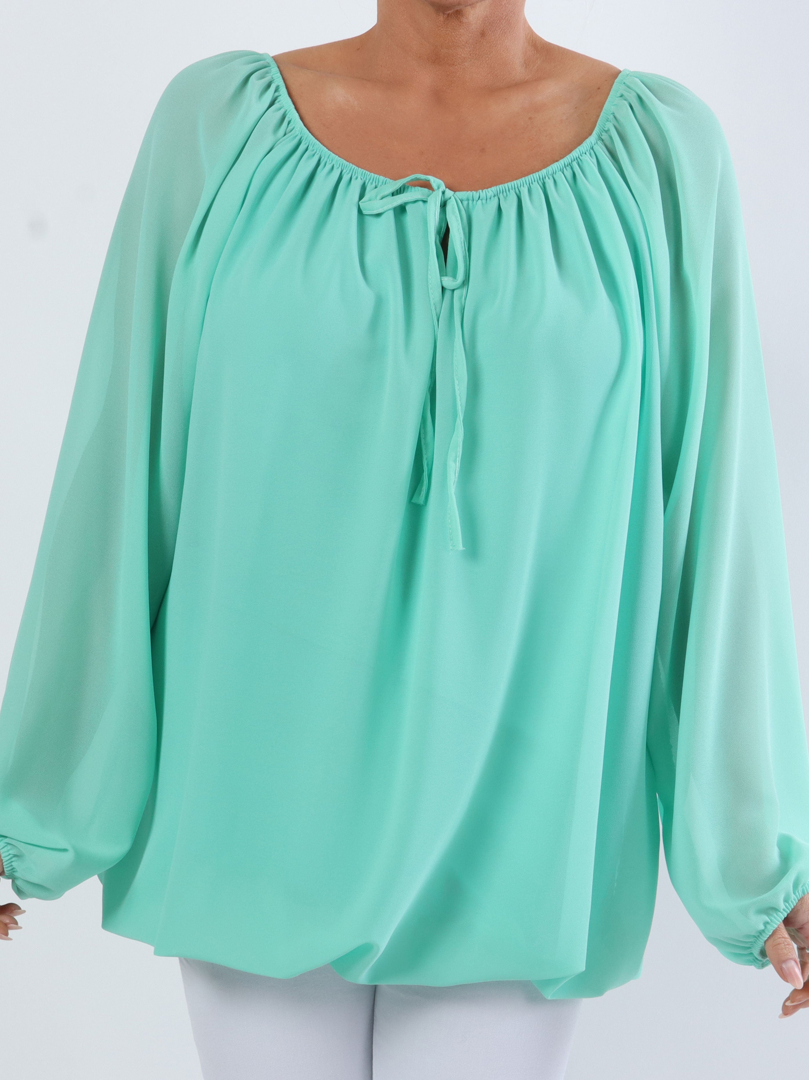 Ellen - Enkel plus size tunika med elastik udskæring