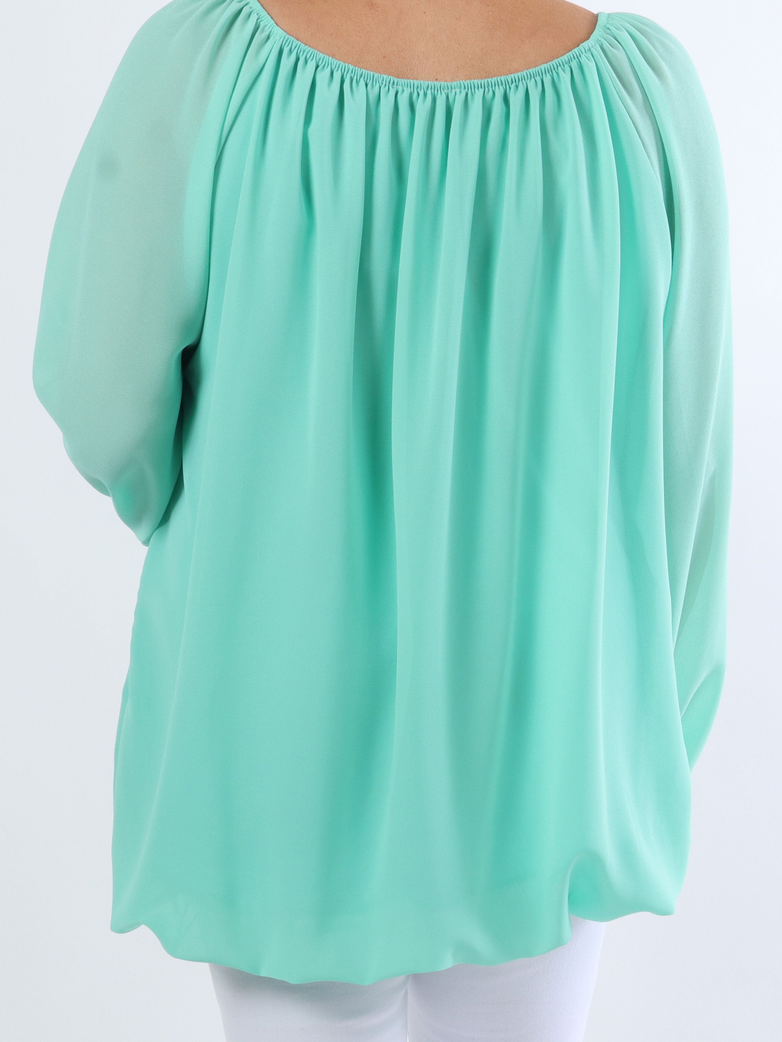 Ellen - Enkel plus size tunika med elastik udskæring