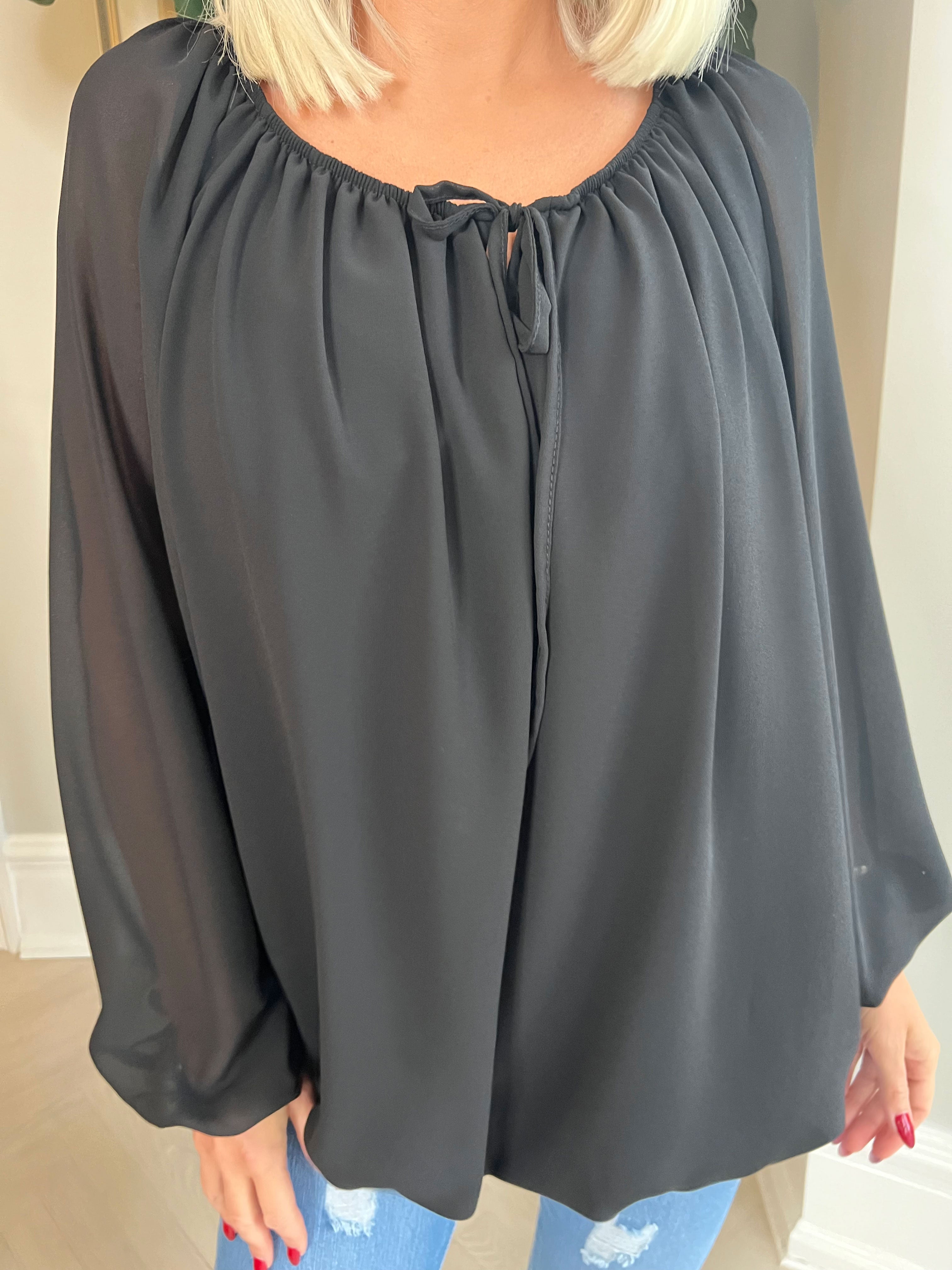 Ellen - Enkel tunika med elastik udskæring