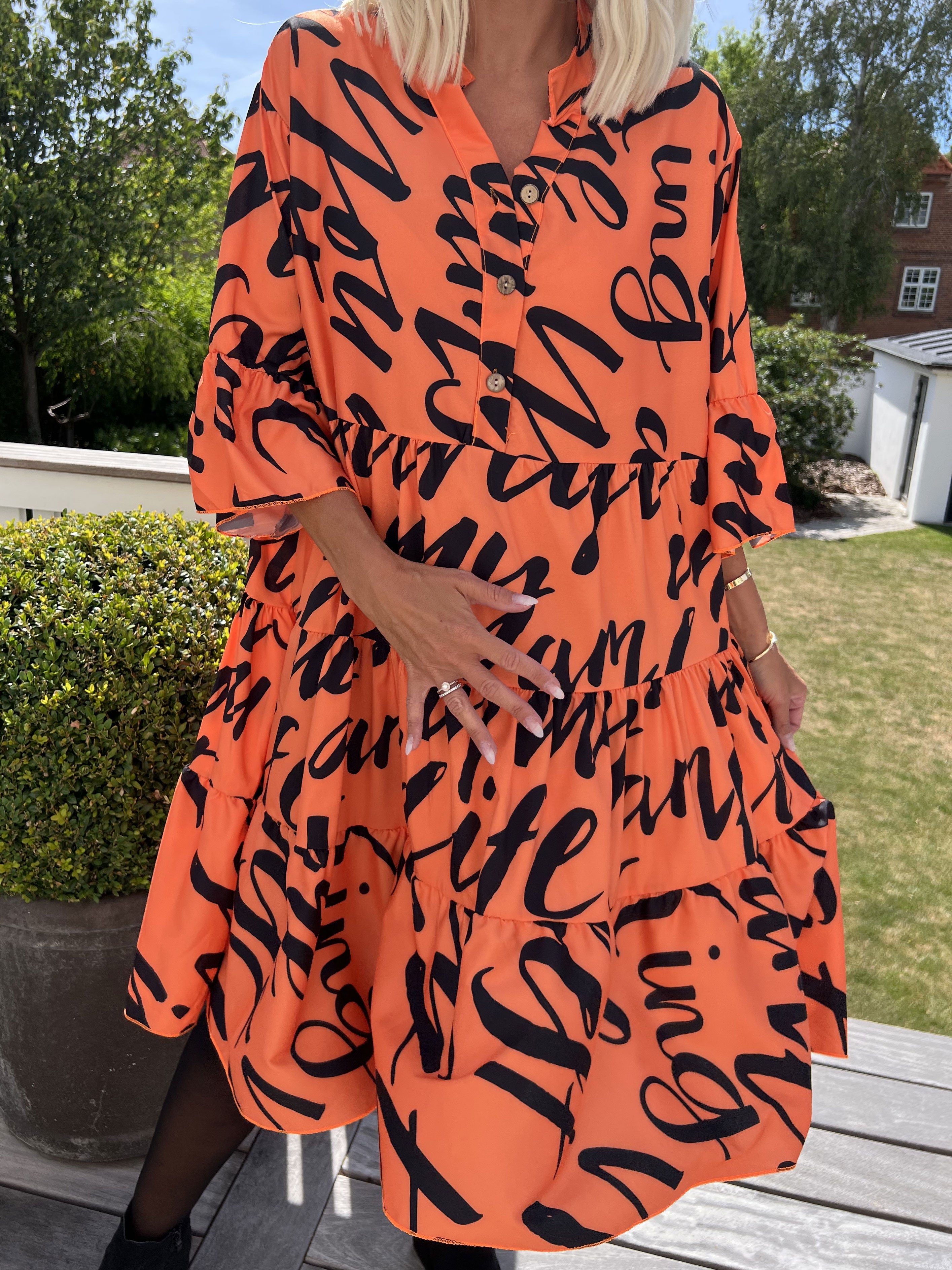 Elmis - Sød kjole med tekst