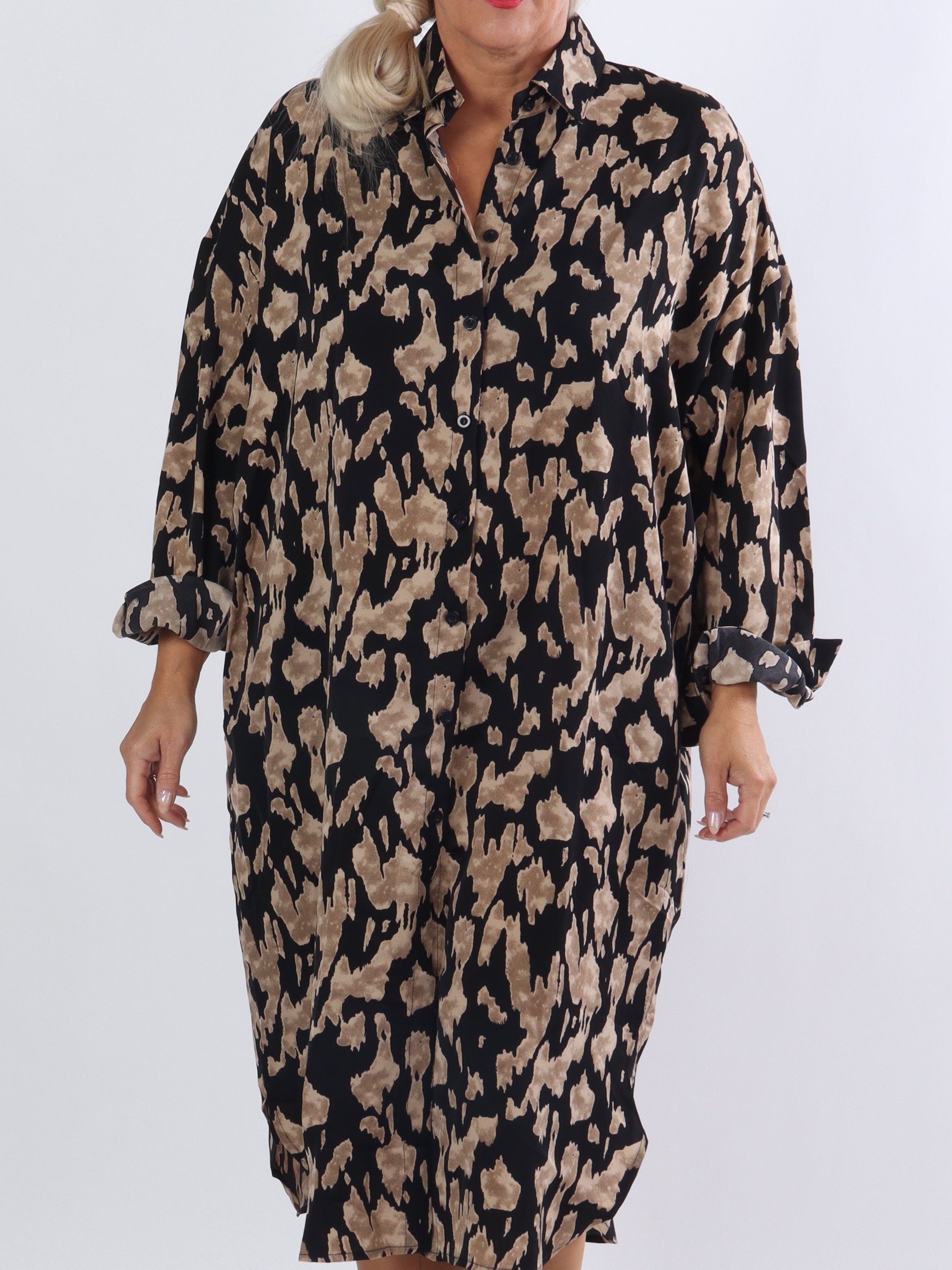 Emmie - Lang skjortekjole med print