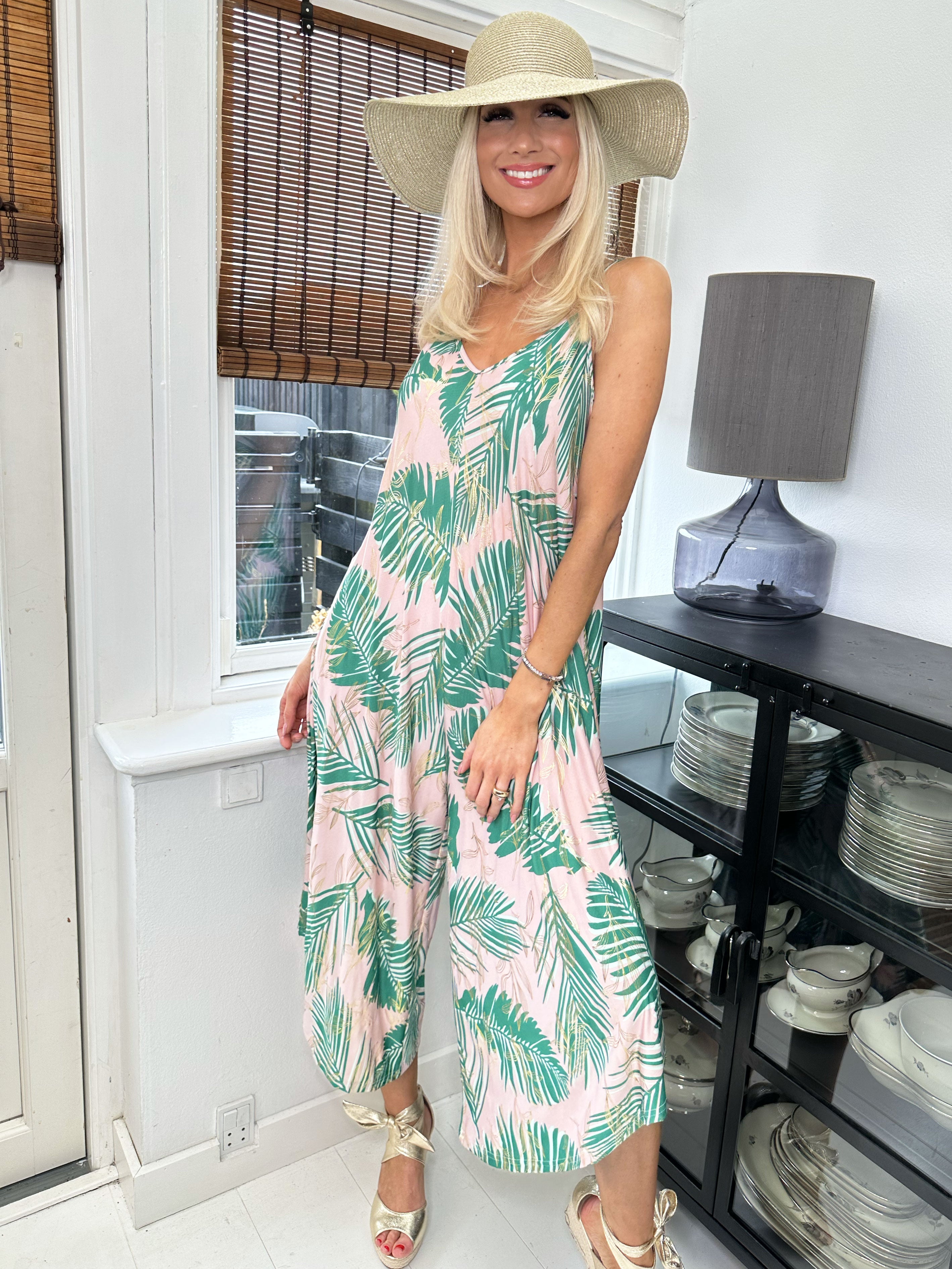 Felicia palm - Stretchy buksedragt med vide ben