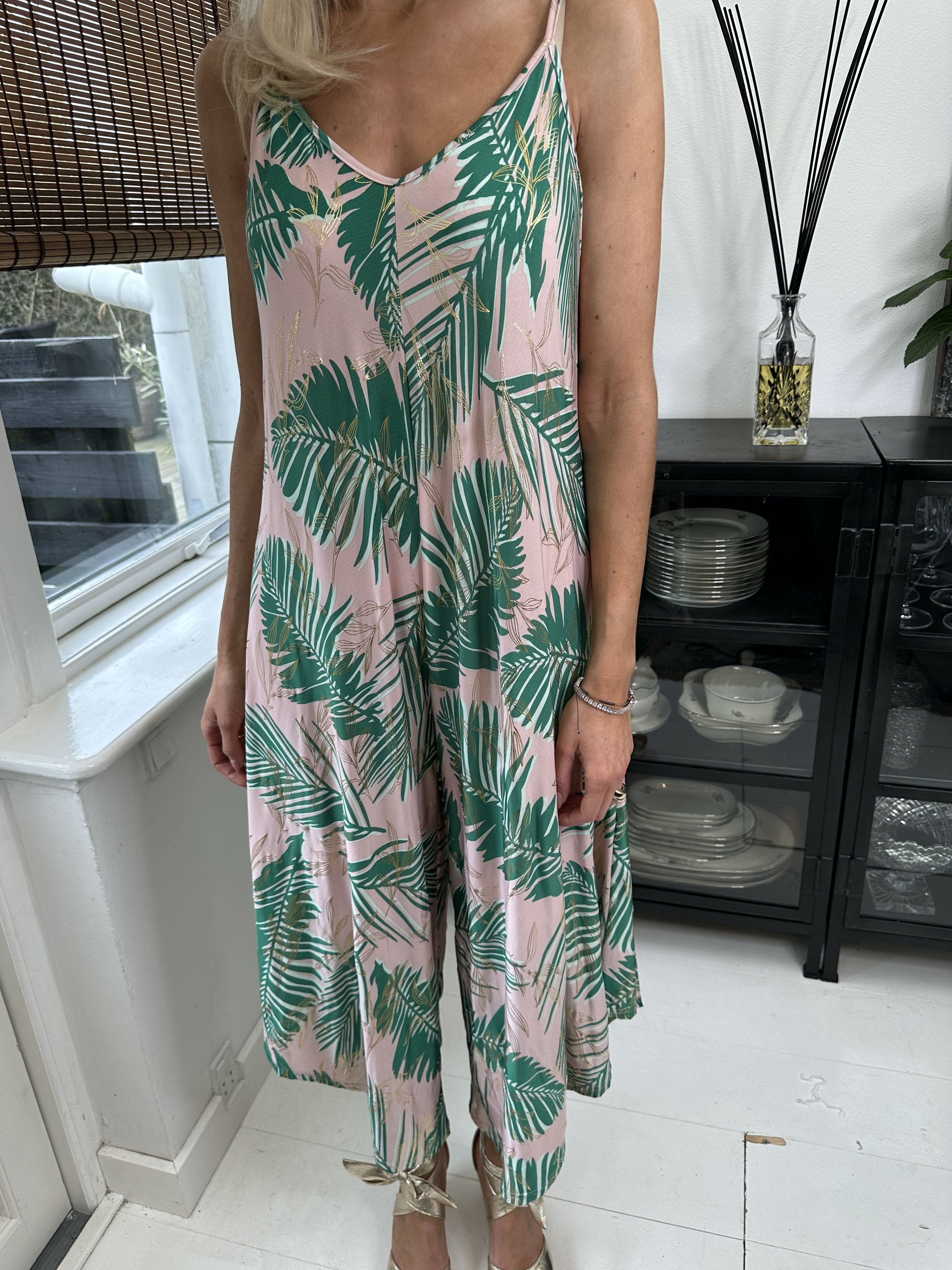 Felicia palm - Stretchy buksedragt med vide ben