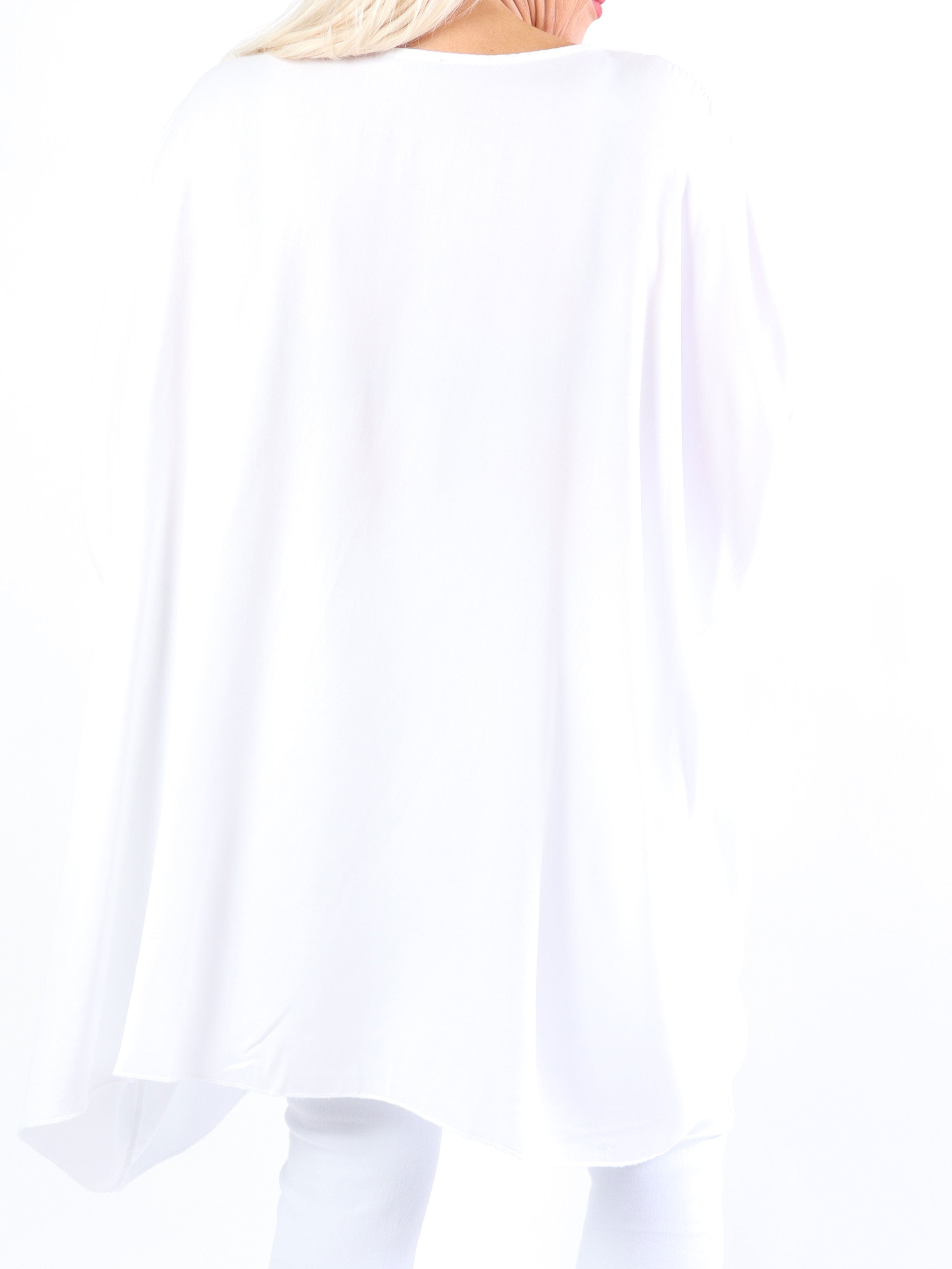 Flavia - Plus size t-shirt med sølv print og flagermusærmer