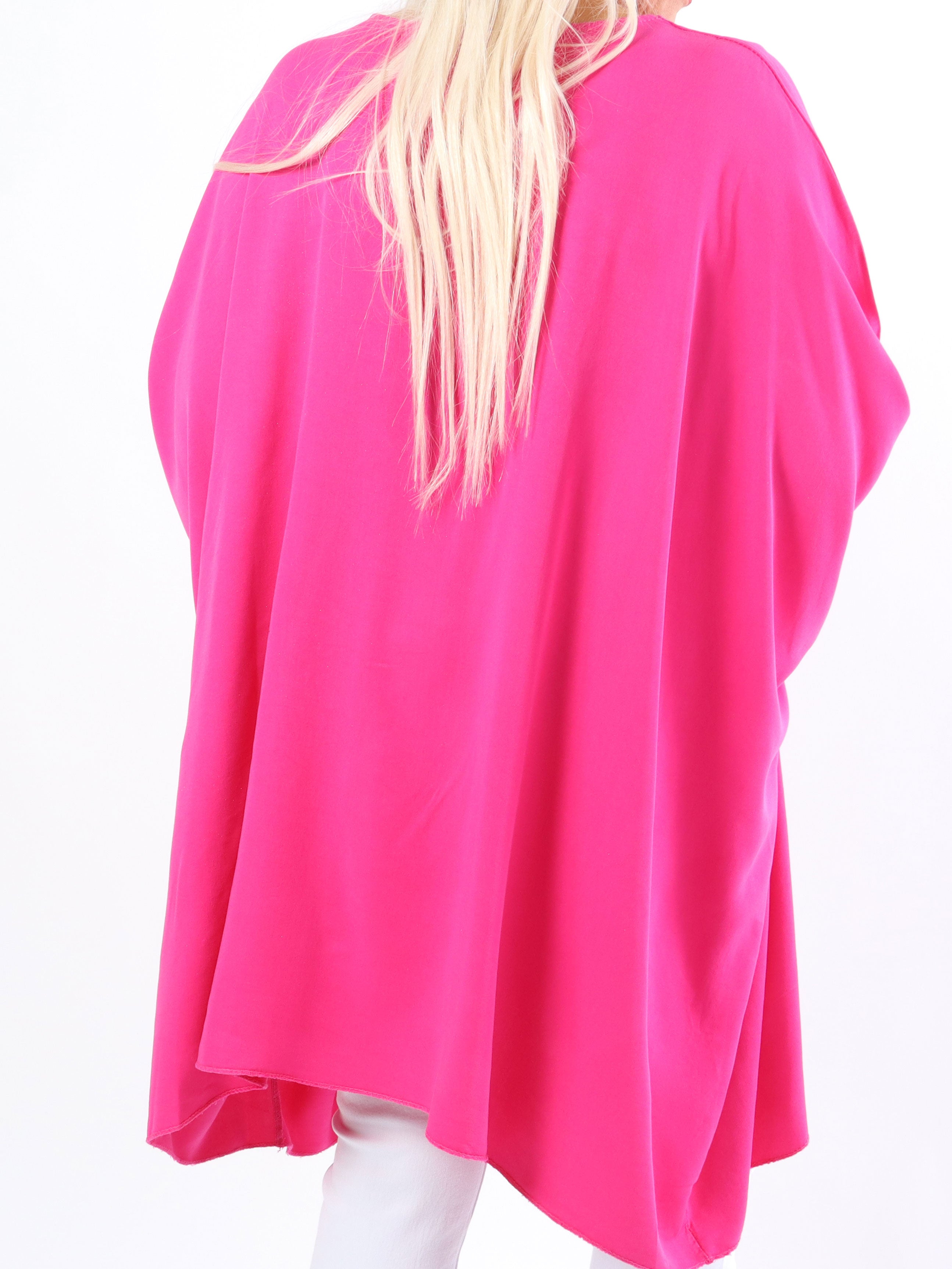 Flavia - Plus size t-shirt med sølv print og flagermusærmer