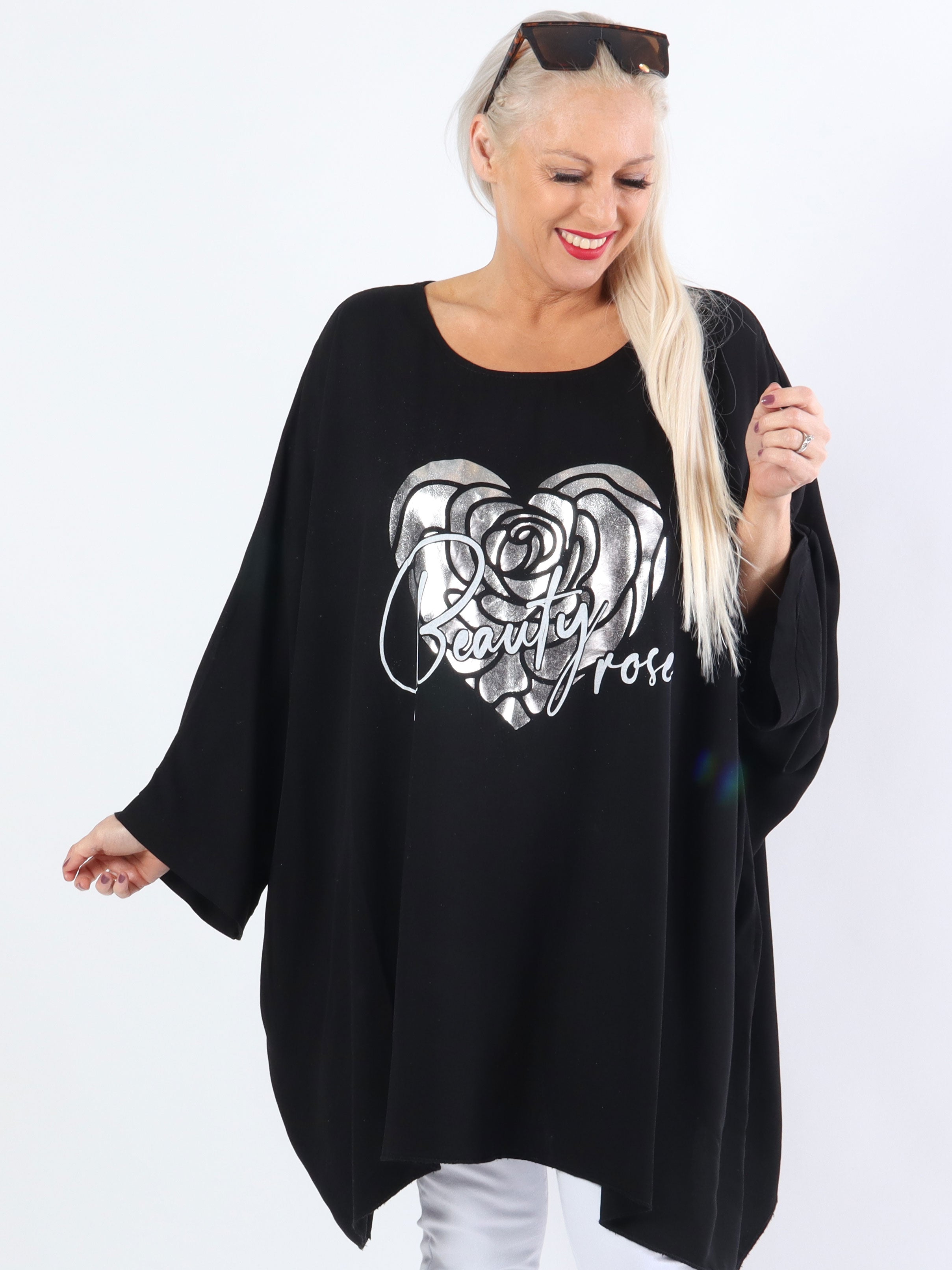 Flavia - Plus size t-shirt med sølv print og flagermusærmer